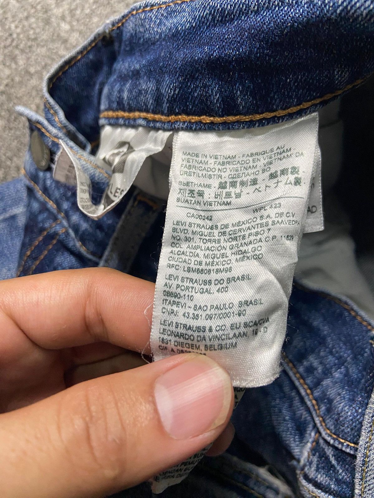 Levi's Levis Strauss Co. 502 Distressed Jeans (158) Size US 31 - 6 Thumbnail