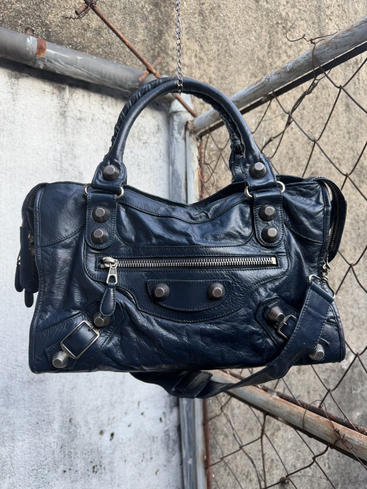 Balenciaga Balenciaga - 2000’s - Classic Le City Giant 21 Navy Blue Size ONE SIZE - 1 Thumbnail