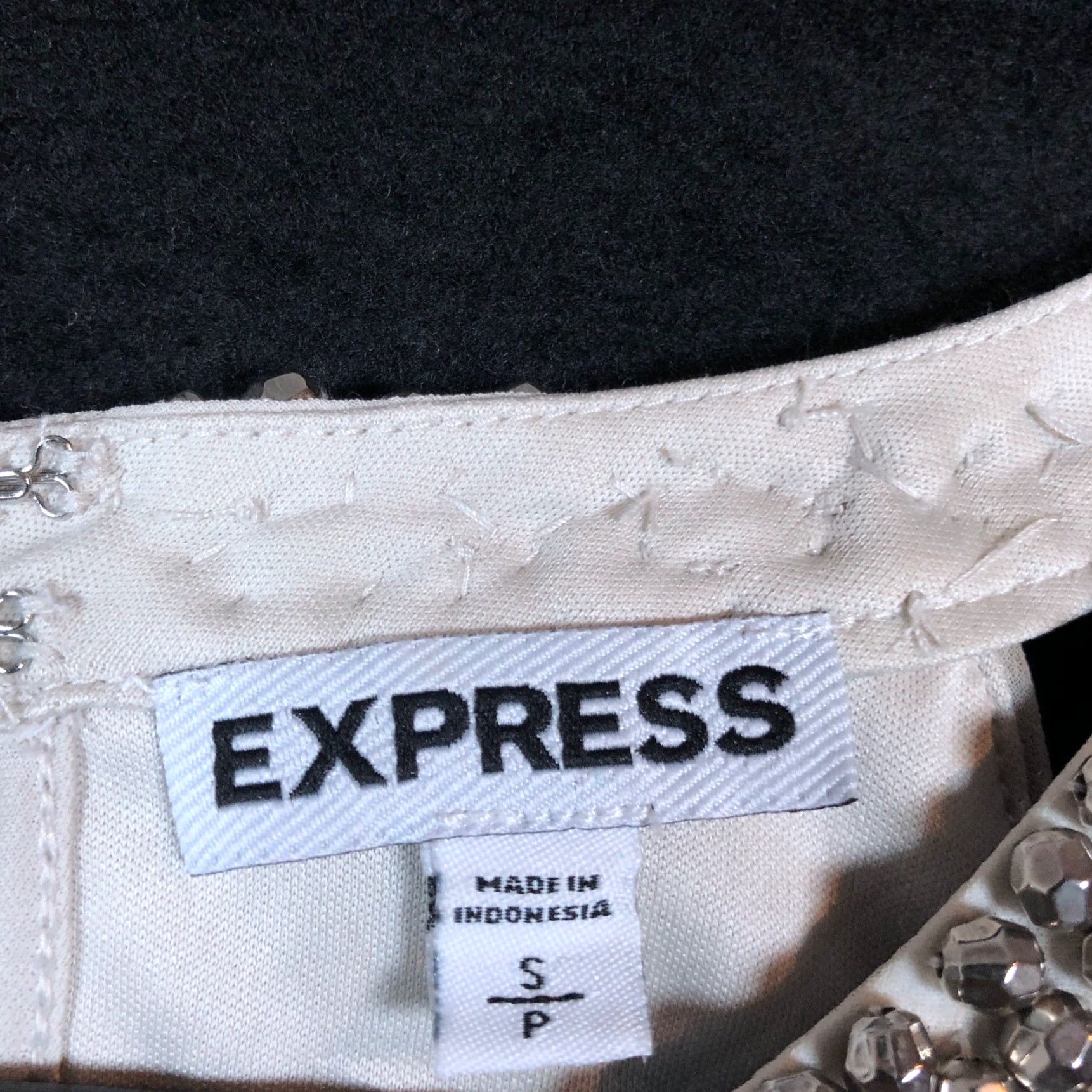 Express Express Blouse Women's Sleeveless High Neck Bejeweled Champagne Small Size S / US 4 / IT 40 - 6 Thumbnail