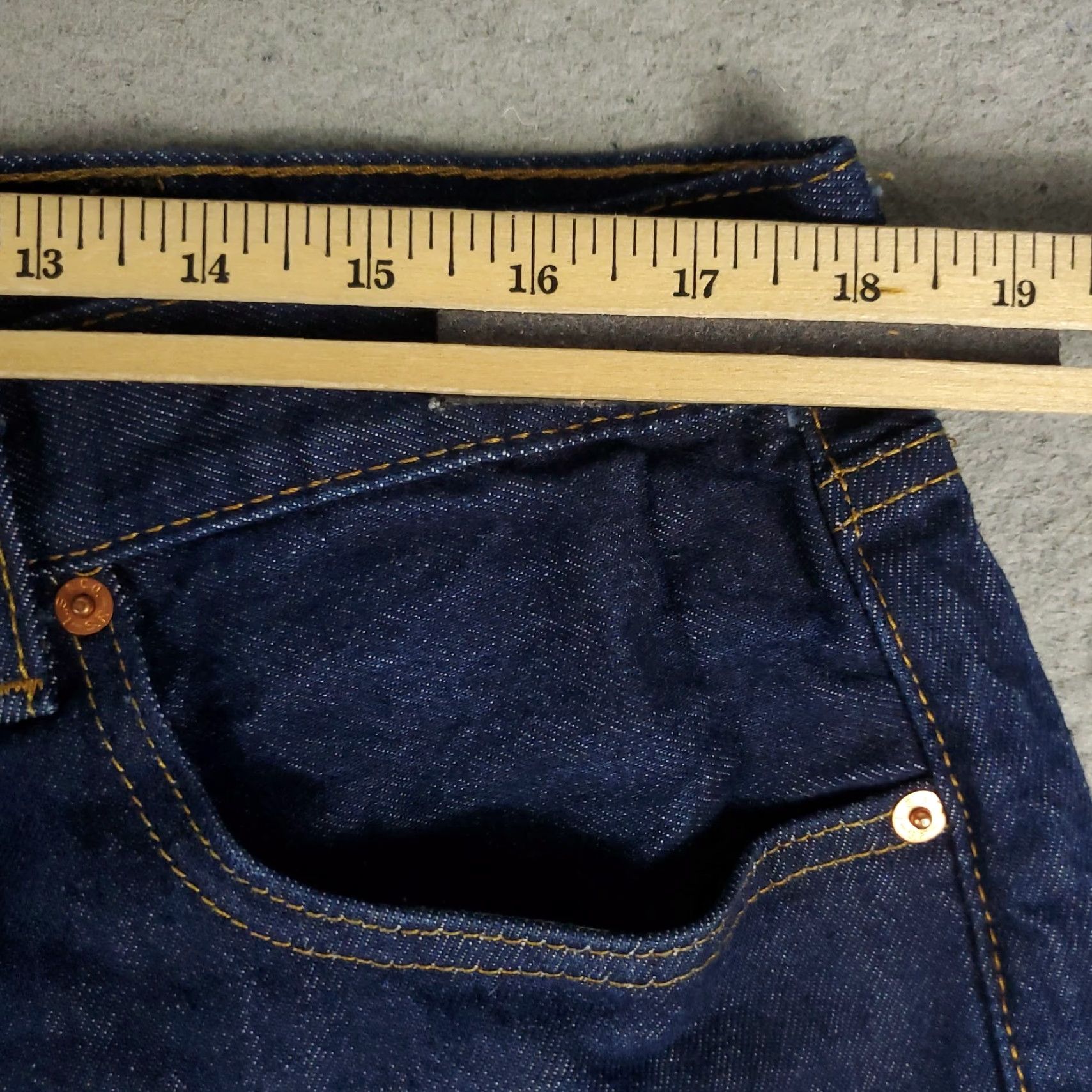 Levi's VINTAGE Levis 501 Jeans Mens Size 40x30 Blue Button Fly Straight Leg Denim Pants Size US 40 / EU 56 - 5 Thumbnail