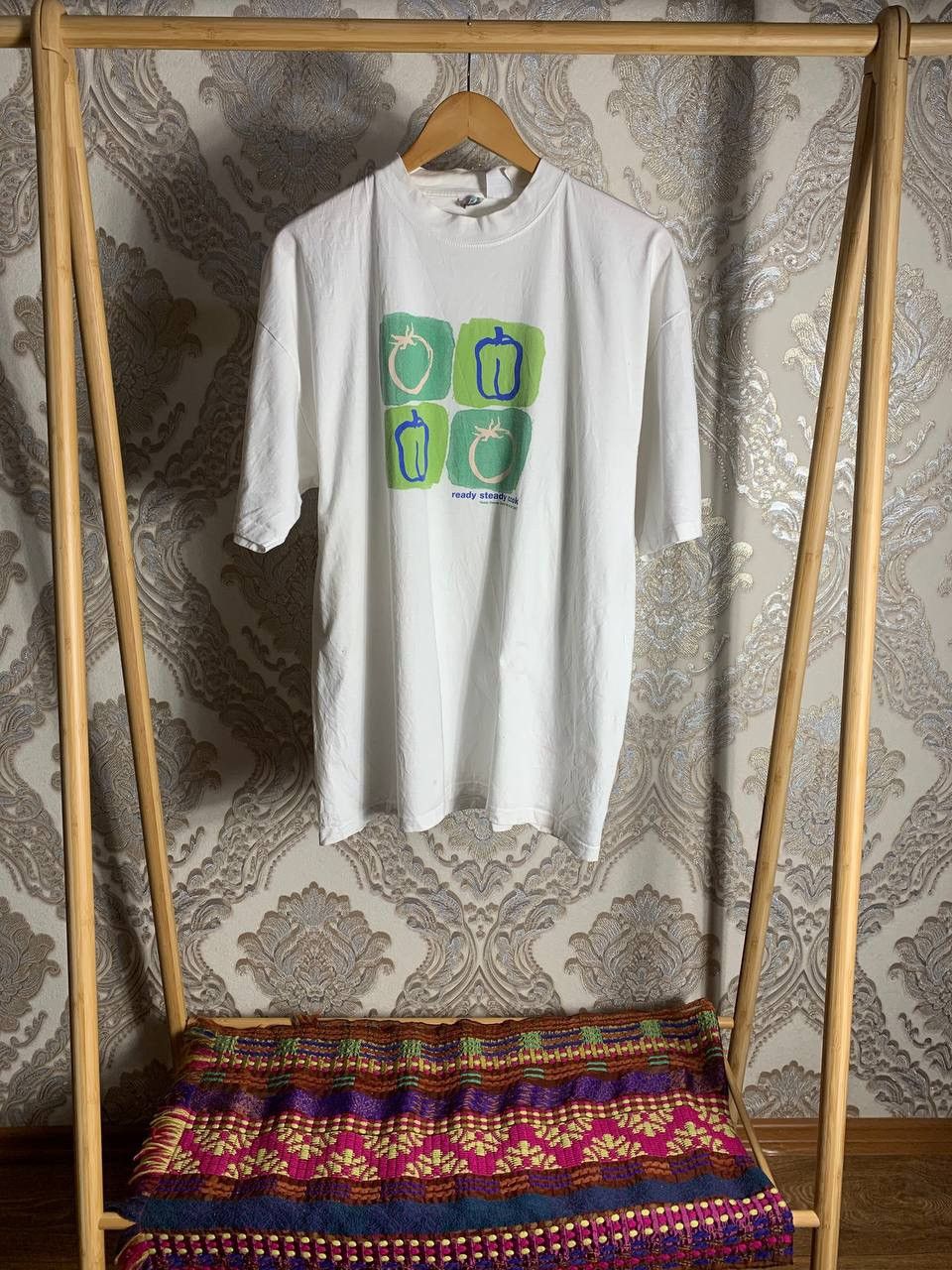 Cartoon Network VERY RARE BBC APPLE RETRO DESIGNER T-SHIRT 1997 USA Y2K 90s Size US XL / EU 56 / 4 - 1 Thumbnail