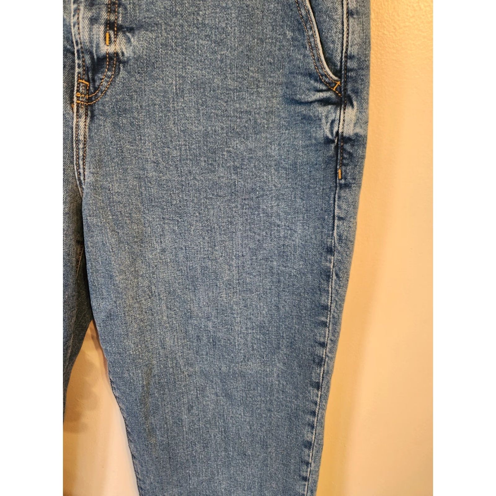 Old Navy Old Navy Sky Hi Straight Extra High Rise Secret Slim Jeans Womens Size 12 Petite Size 24" / US 00 / IT 34 - 4 Thumbnail
