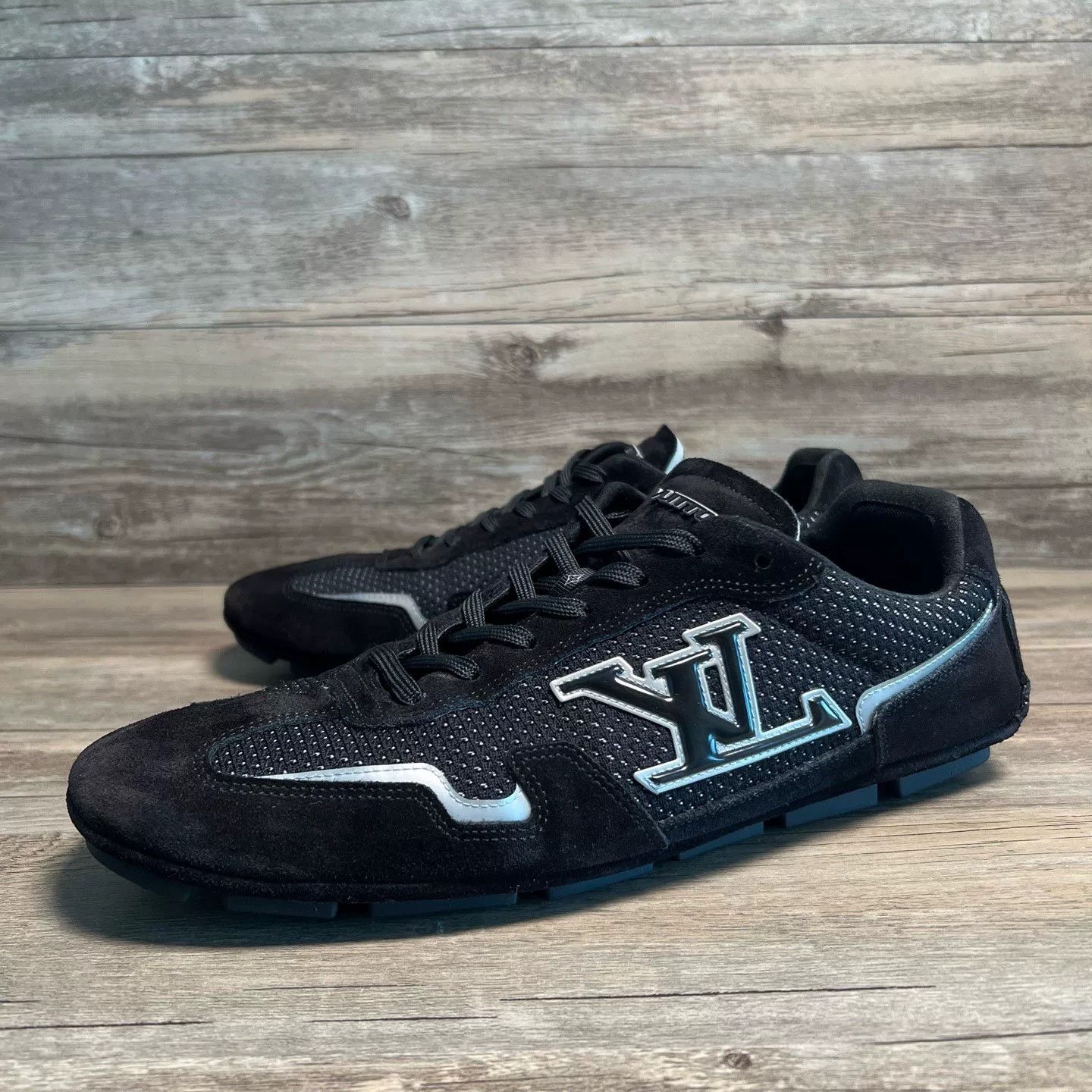 Louis Vuitton Louis Vuitton Casual Black Lowtop Sneakers 42 Men Size US 9 / EU 42 - 1 Thumbnail