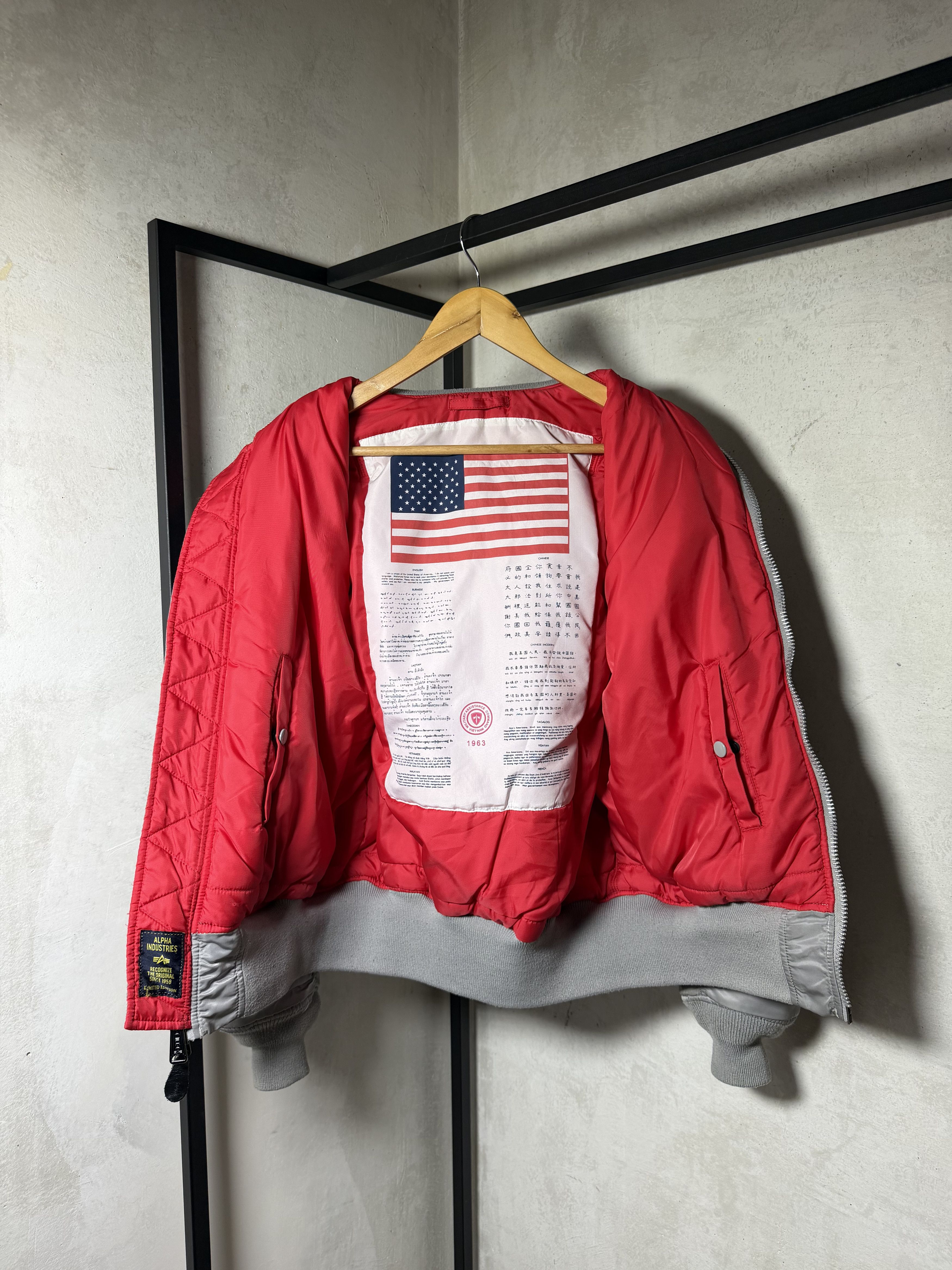 Alpha Industries Alpha Industries Reversible Flight Jacket in Vintage Gray Size US M / EU 48-50 / 2 - 10 Thumbnail