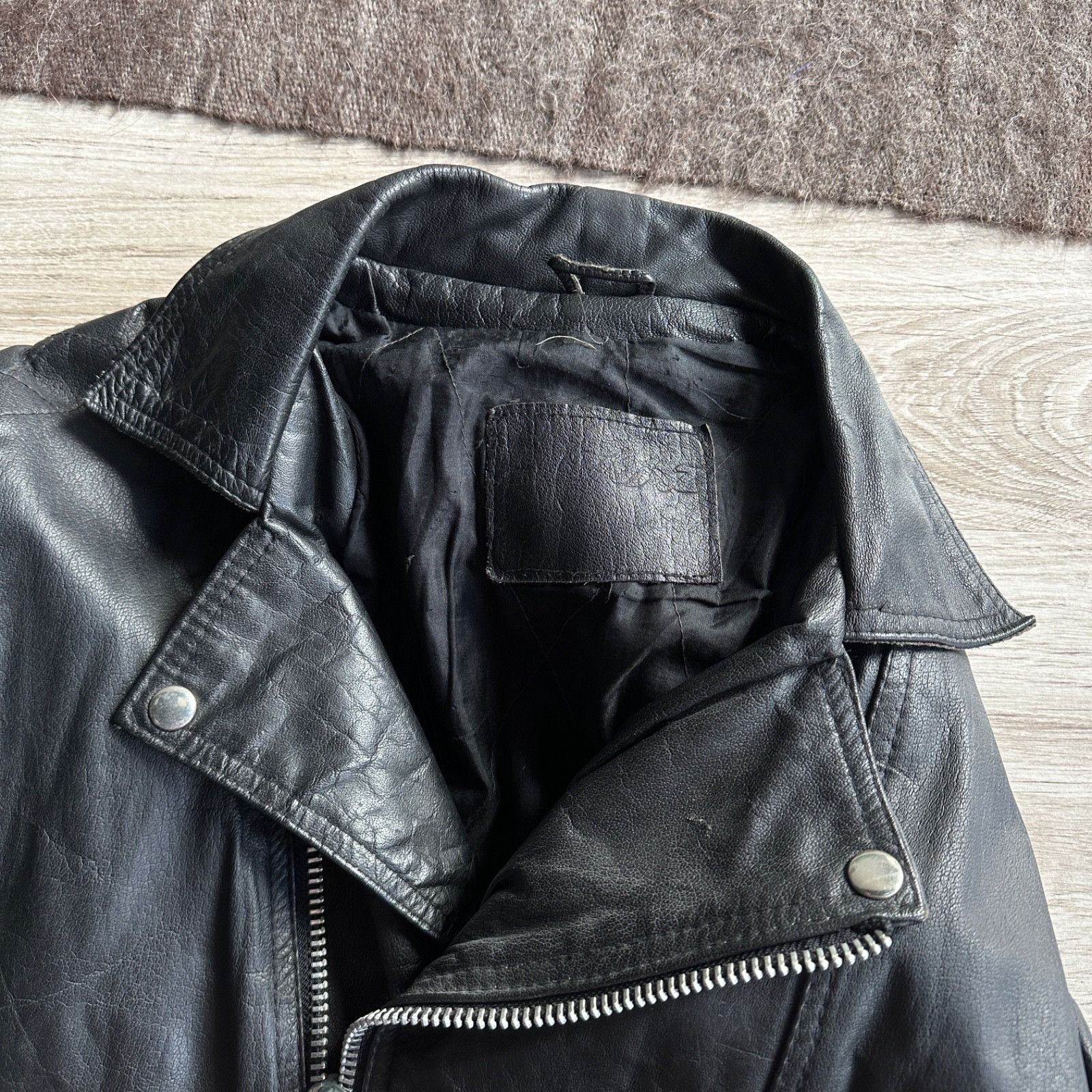 Leather Vintage Real Leather Biker Moto Motorcycle Jacket 9449AC Size US S / EU 44-46 / 1 - 2 Thumbnail
