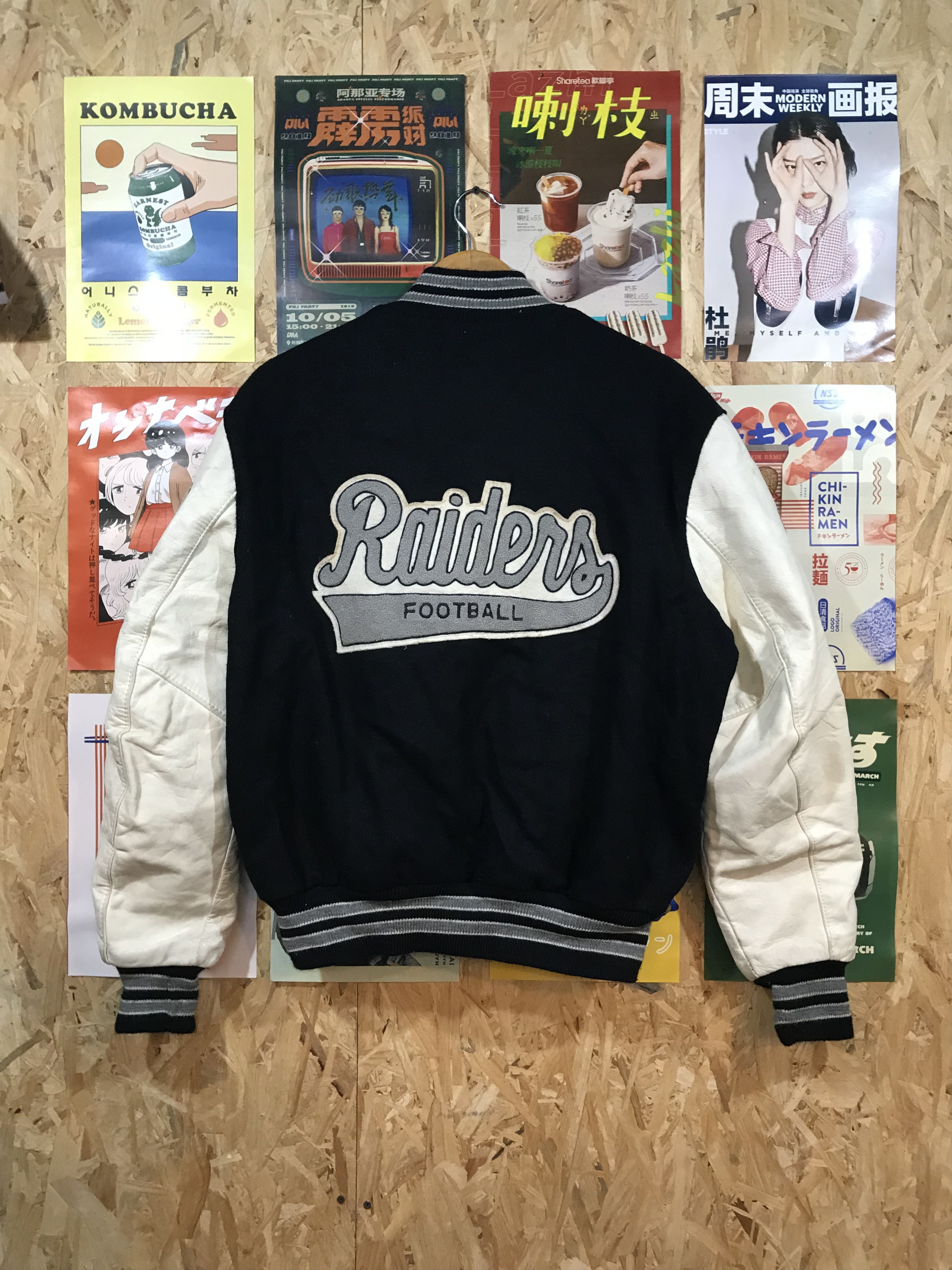 Delong Vintage Varsity Raiders Football Delong Sportswear Jacket Size US XL / EU 56 / 4 - 5 Thumbnail