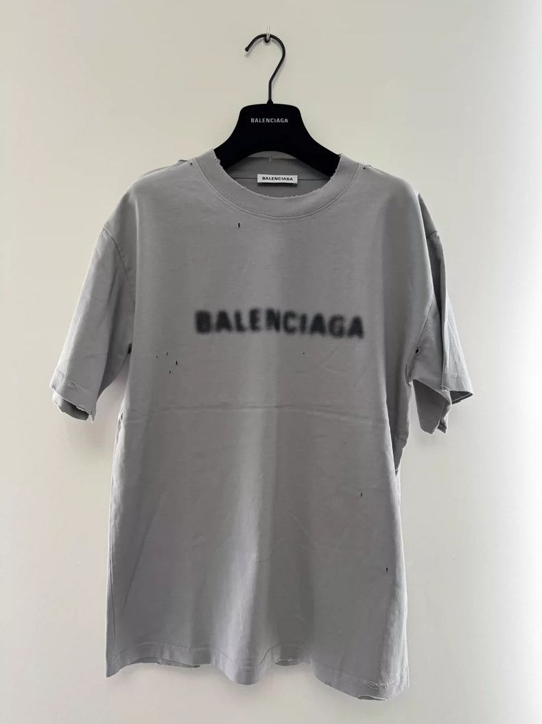 Balenciaga Balenciaga Logo ripped short sleeve Size US M / EU 48-50 / 2 - 1 Thumbnail
