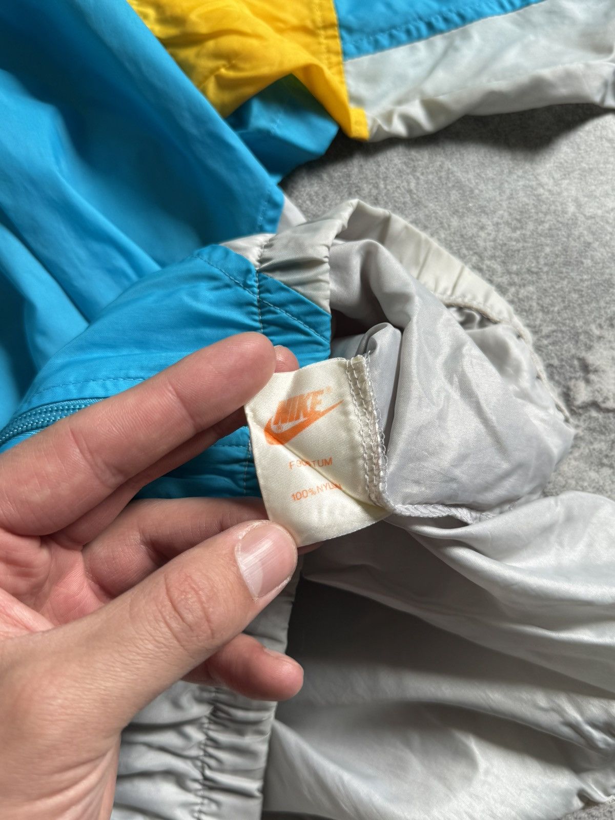 Nike Vintage 90s Nike Tracksuit Set Jacket + Pants Windbreaker Size US M / EU 48-50 / 2 - 12 Thumbnail
