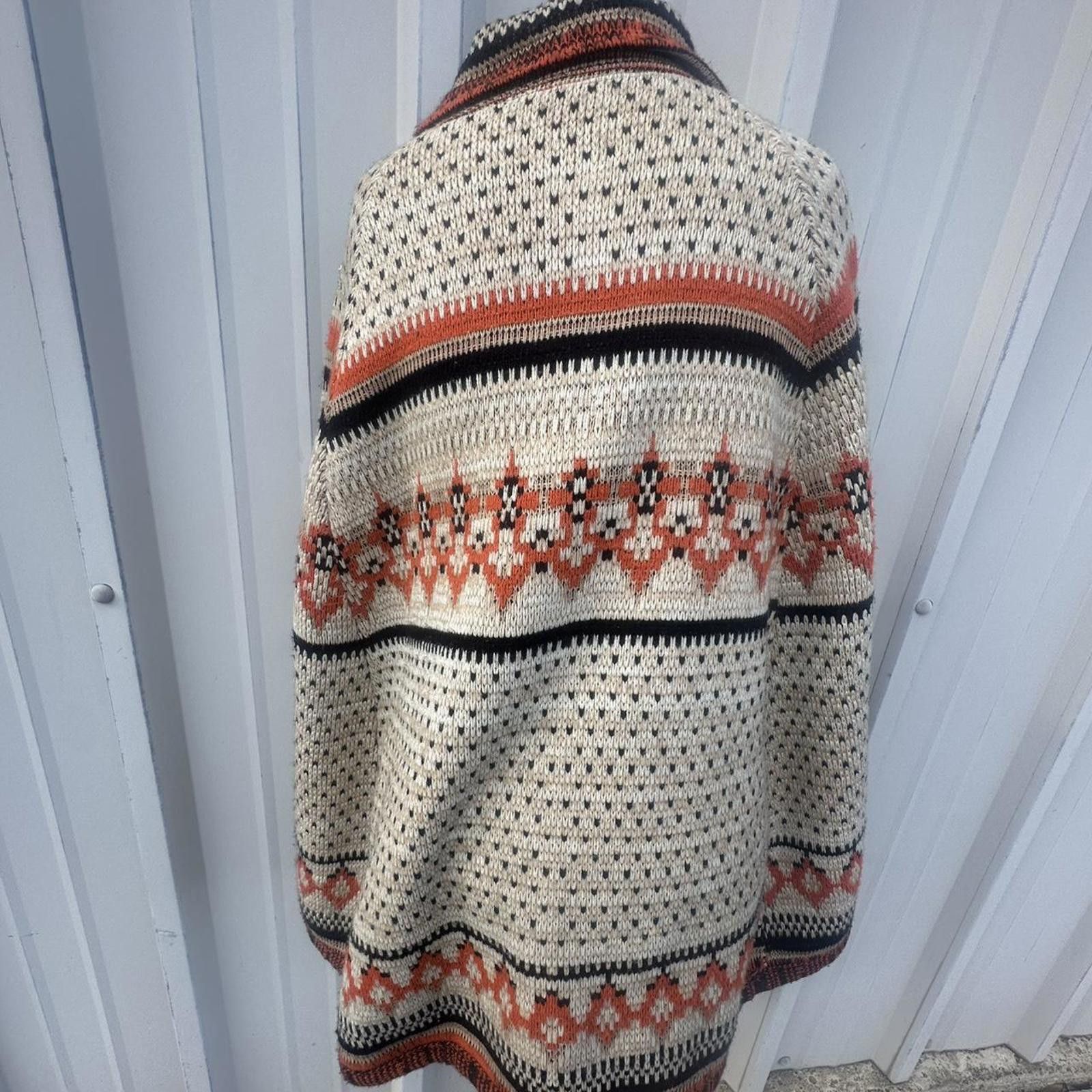 Other Orange and cream vintage knit poncho knit Size ONE SIZE - 2 Thumbnail