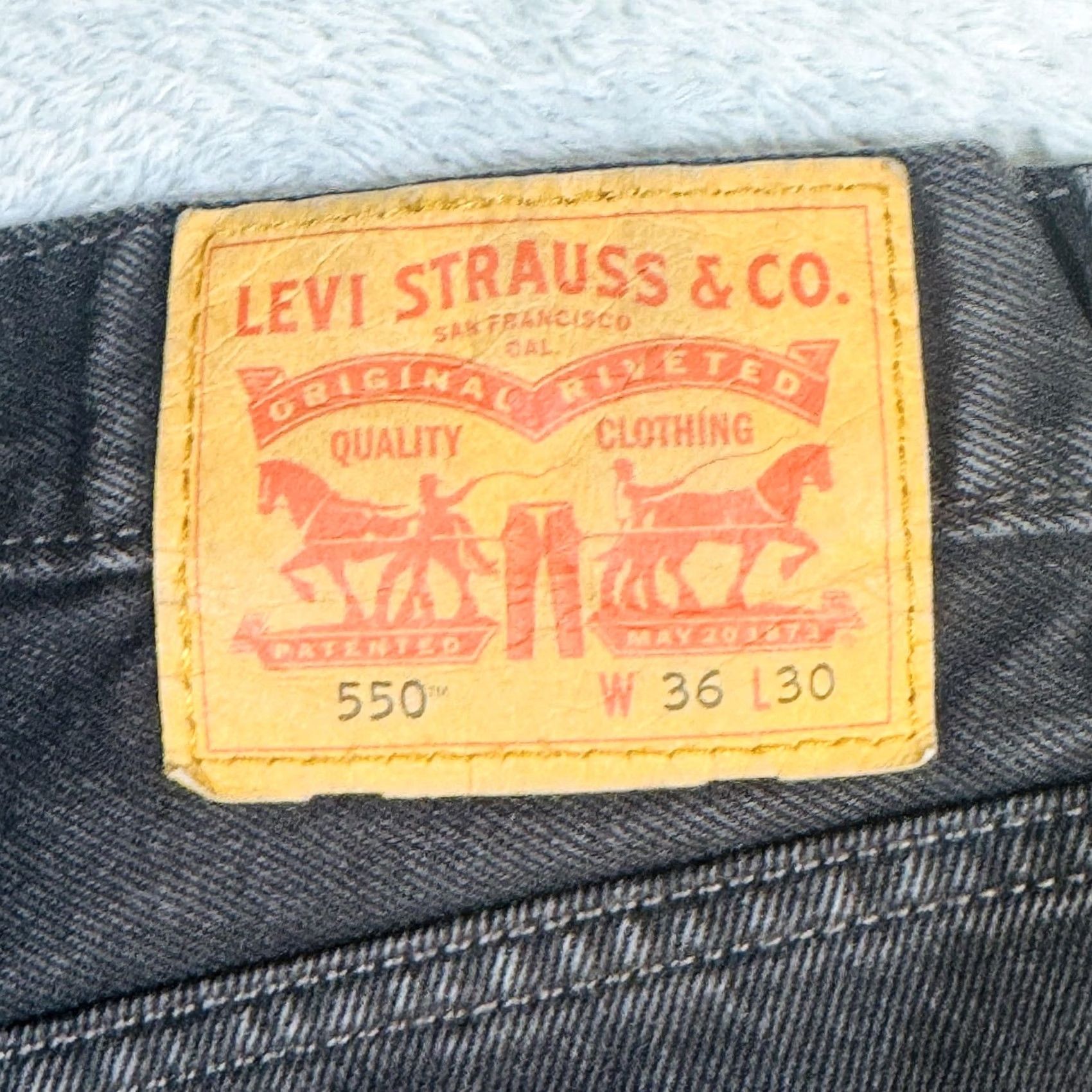 Levi's Levi's 550 Jeans Mens 36x30 Black Dark Wash Relaxed Tapered Zip Fly Denim Size US 36 / EU 52 - 7 Thumbnail