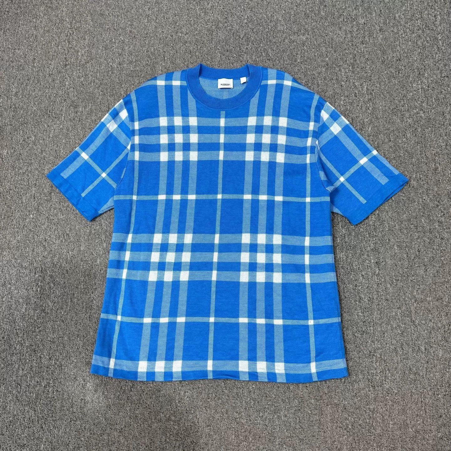 Burberry Burberry Blue Check Knit Short-Sleeve L Size US L / EU 52-54 / 3 - 1 Thumbnail