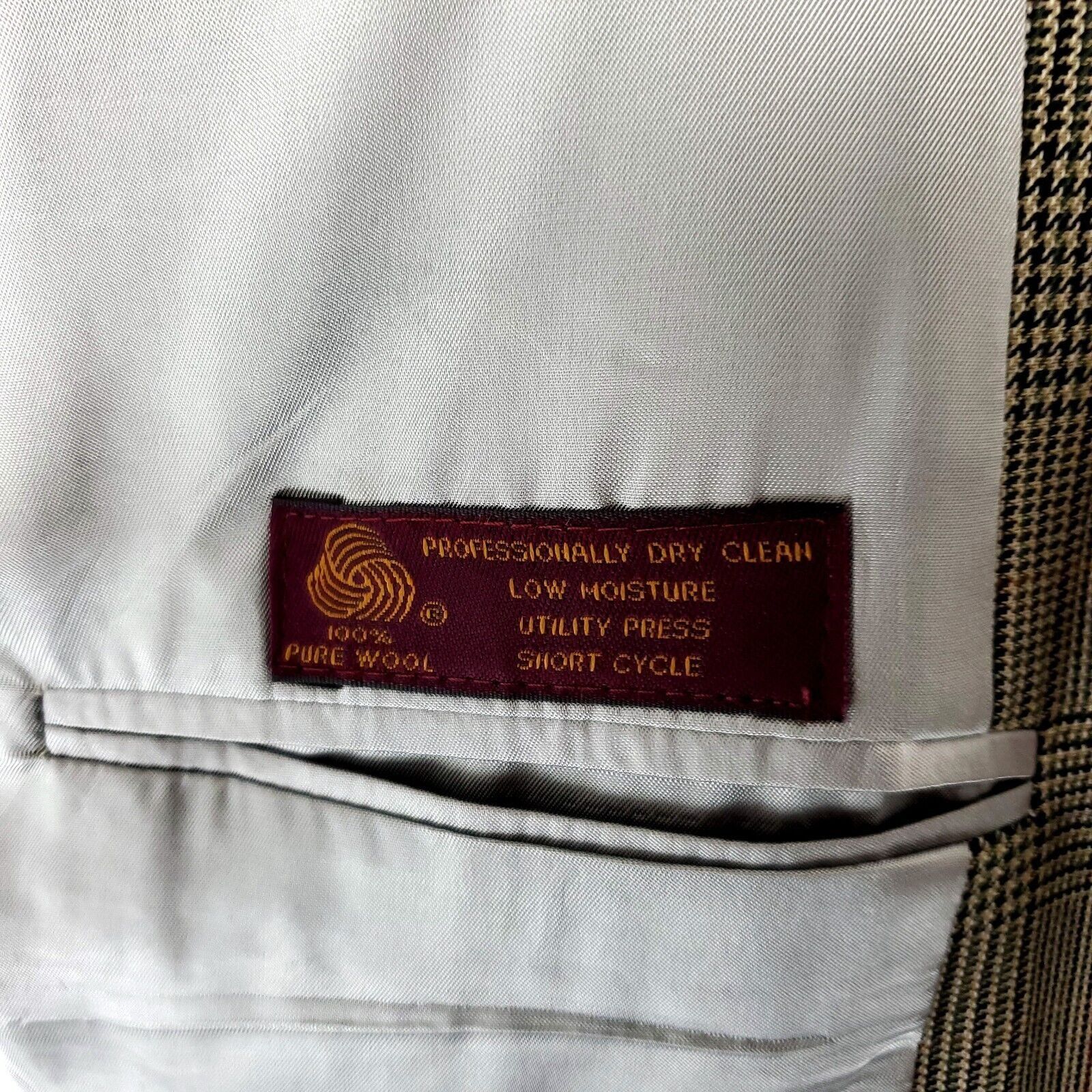 Jos. A. Bank Jos A Bank Wool 2 Button Sport Coat 40R Beige Plaid Windowpa Size 40R - 9 Thumbnail