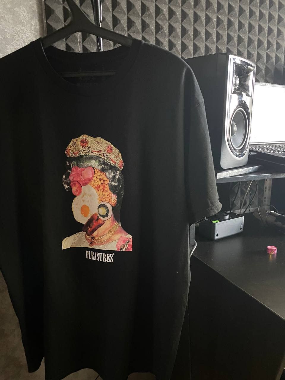 Pleasures Pleasures - English Breakfast T-Shirt Size US L / EU 52-54 / 3 - 3 Thumbnail