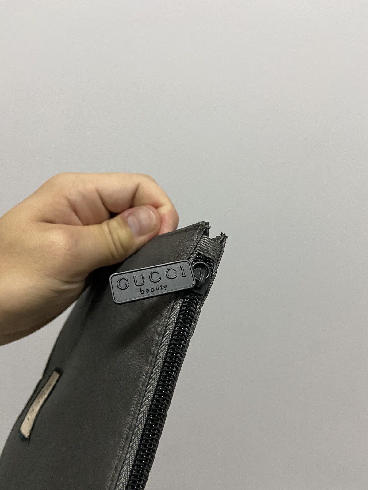 Gucci Gucci Small Pouch Cosmetic Bag Small Logo Size ONE SIZE - 3 Thumbnail