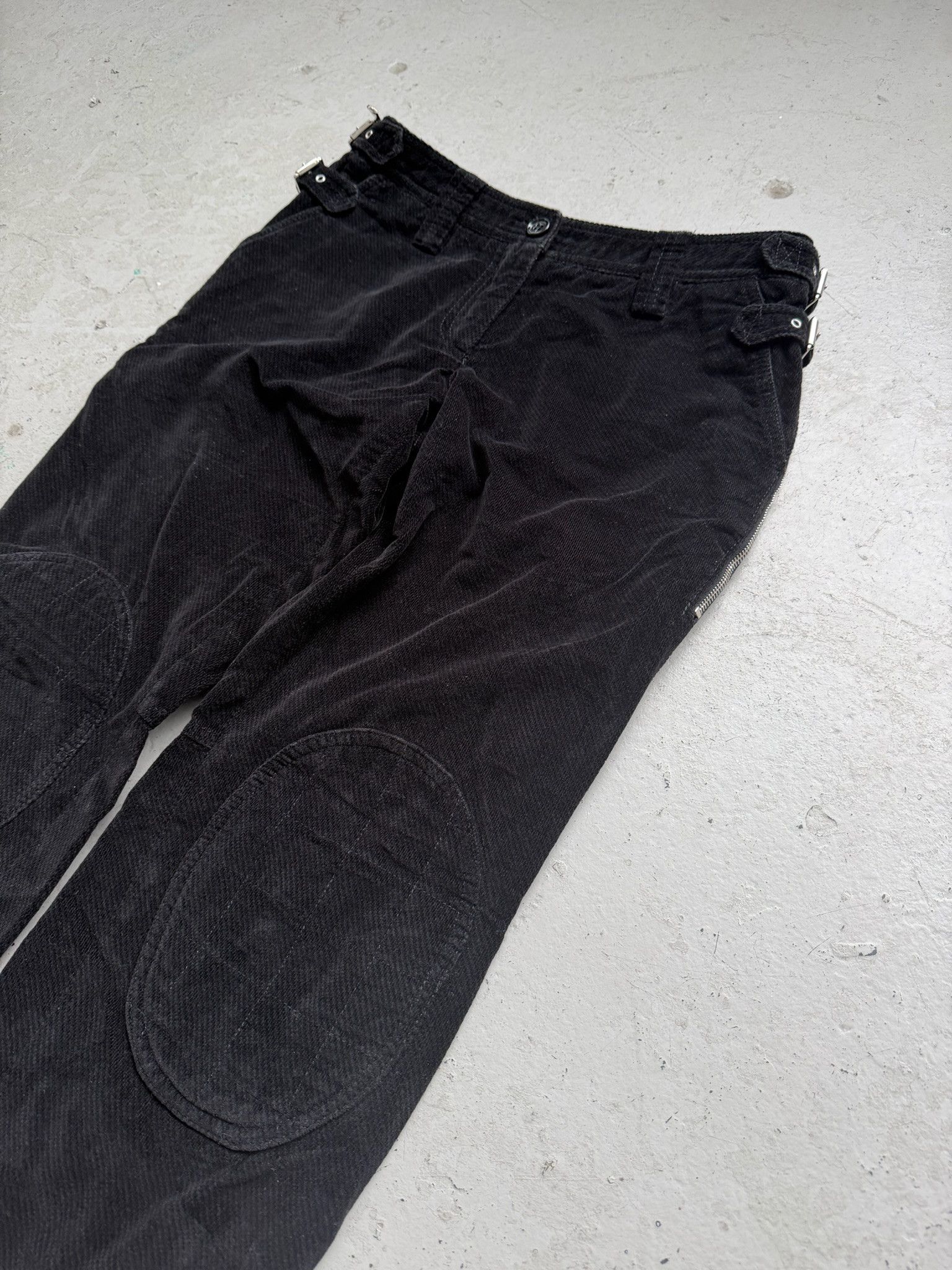 Dolce & Gabbana Dolce & Gabbana Corduroy Buckle Trousers Size US 32 / EU 48 - 2 Thumbnail