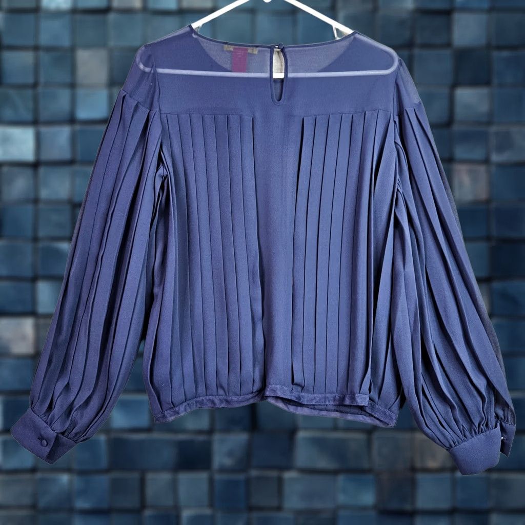 Vintage Catherine Malandrino Blouse Long Sleeve Blue Pleated Size 4 Women’s Shirt Top Regular Knit Polyester Classic Casual Size S / US 4 / IT 40 - 1 Thumbnail