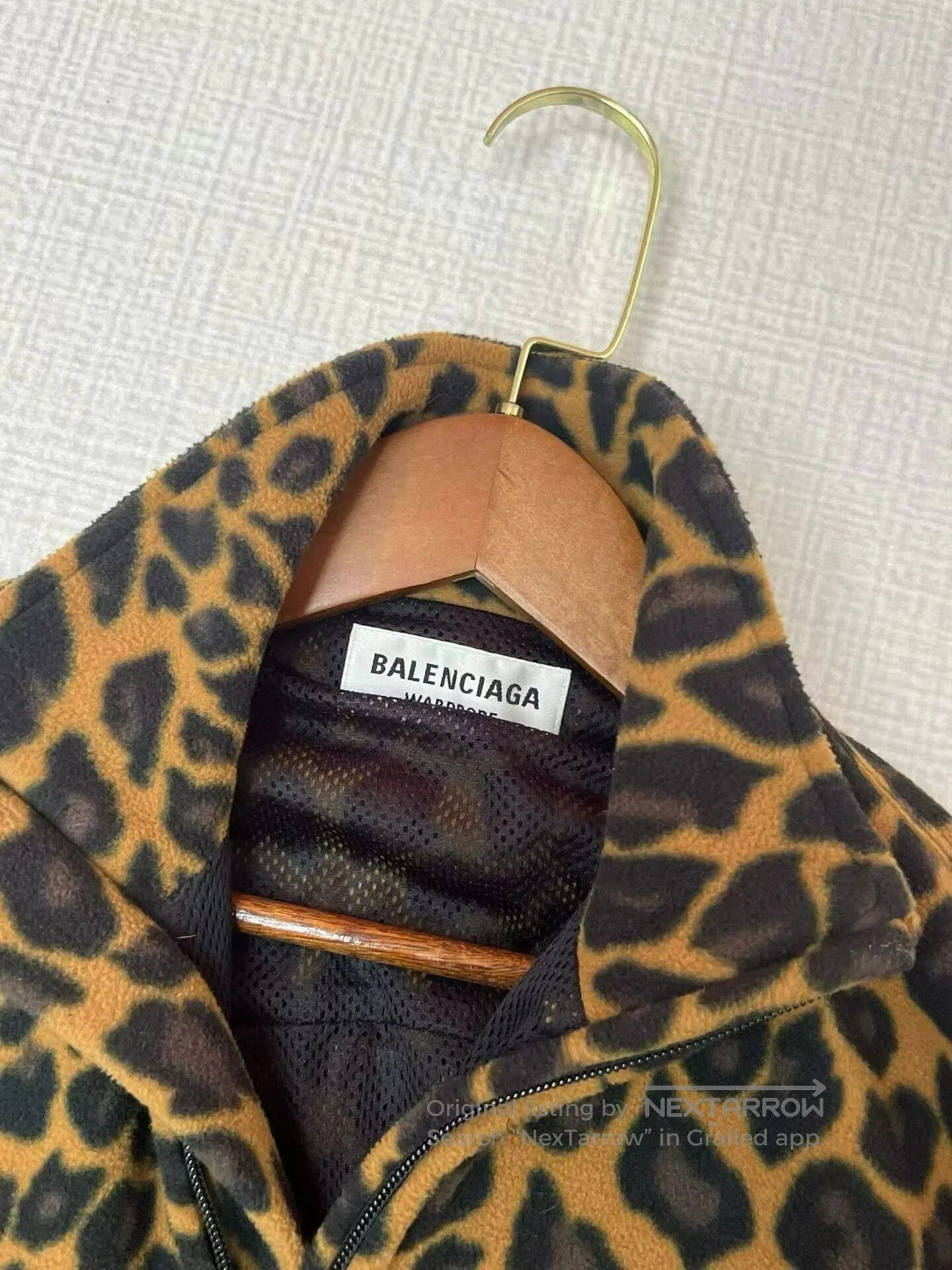 Balenciaga Balenciaga Leopard Print Fleece Jacket Size 36. Size XS / US 0-2 / IT 36-38 - 3 Thumbnail