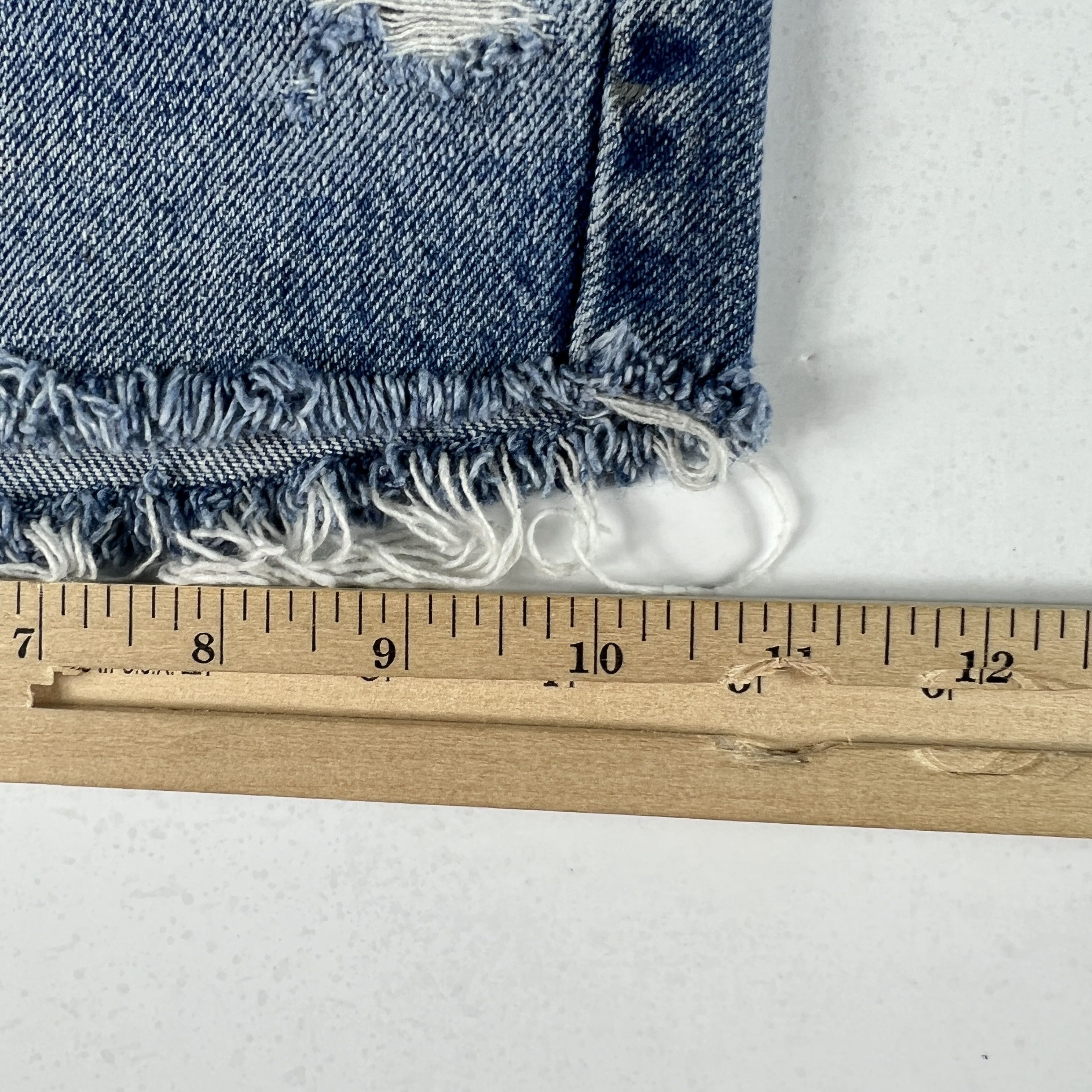 Levi's × Vintage VTG 90s Levi's Jean Shorts 517 Cut Off Thrashed Denim Jorts Size US 30 / EU 46 - 18 Thumbnail