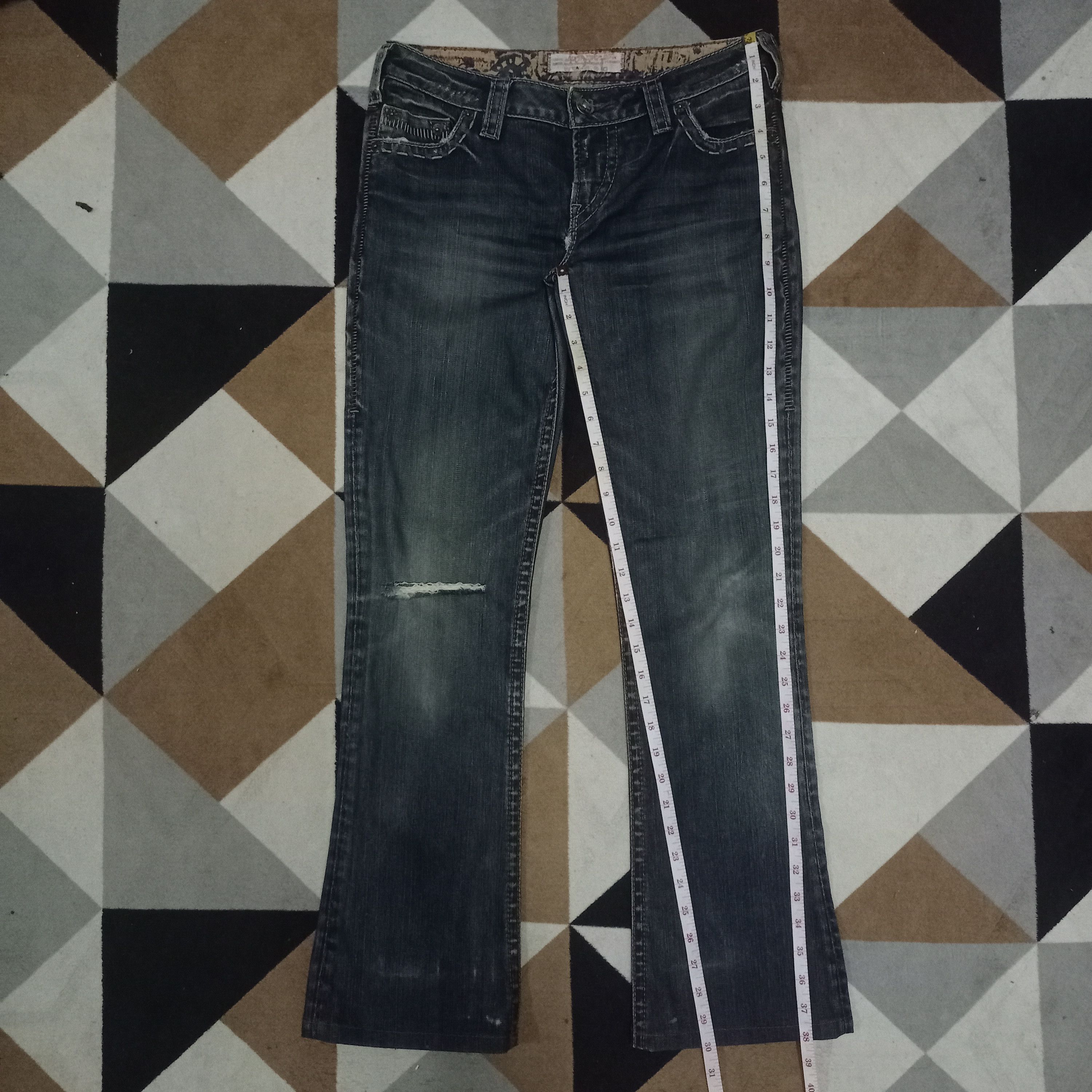 Japanese Brand Vintage Japanese Brand Washed Blue Flare Style Jeans Size 30" / US 8 / IT 44 - 11 Thumbnail