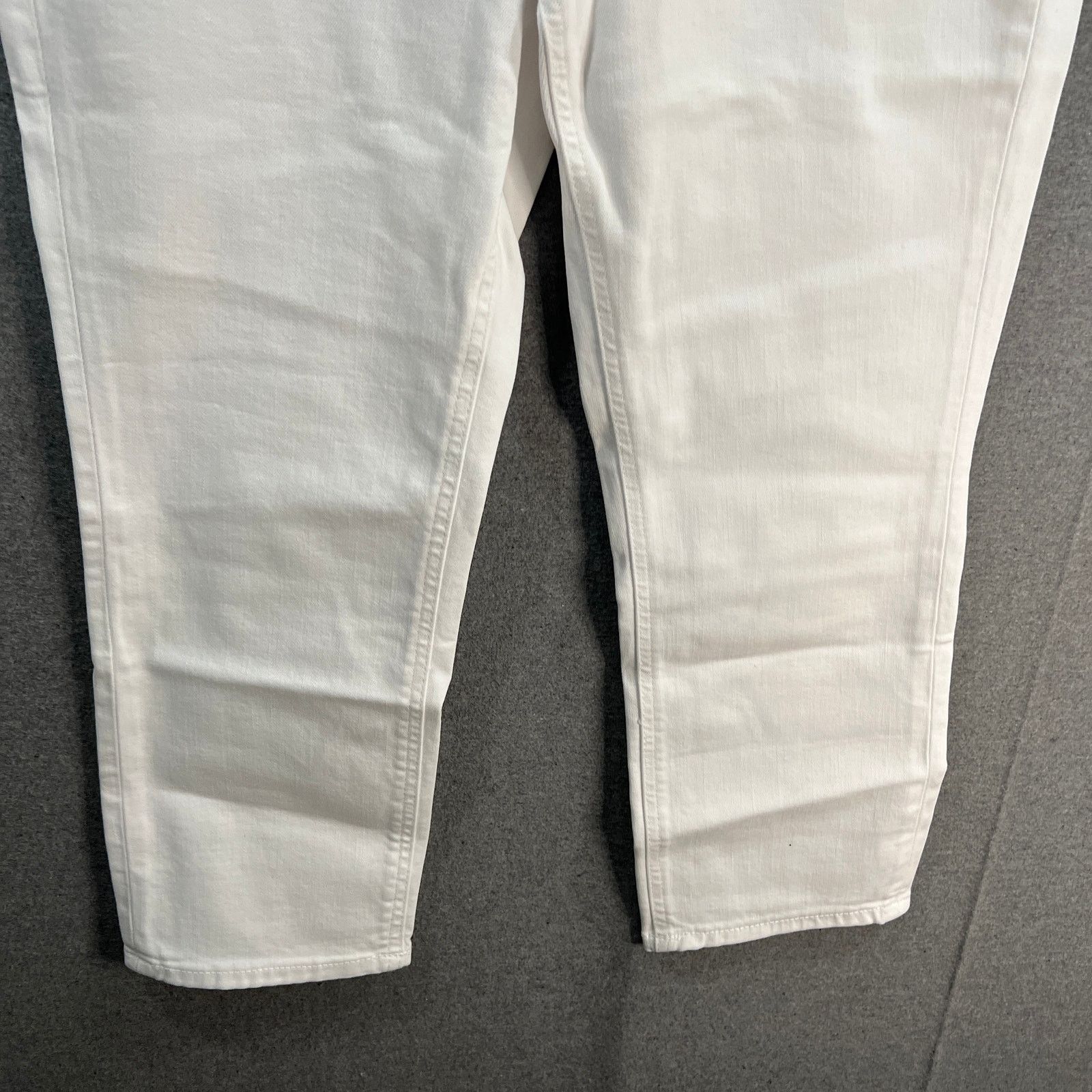 Other Encore by Idina Menzel Regular High Waisted Crop Jeans Size 28" / US 6 / IT 42 - 5 Thumbnail