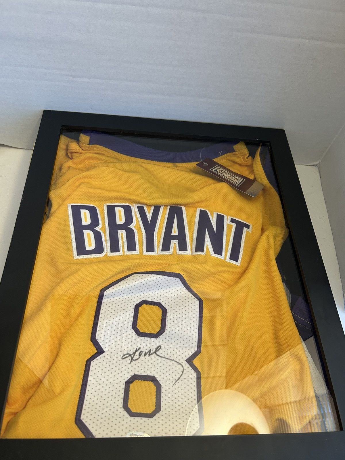 Mitchell & Ness Kobe Bryant Signed Lakers Jersey with COA Hologram Size US XL / EU 56 / 4 - 1 Thumbnail