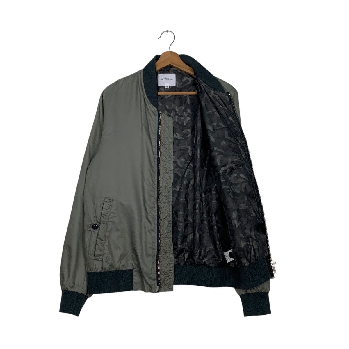 URBAN RESEARCH DOORS URBAN RESEARCH Camo Lined Bomber Jacket #2681-C120 Size US M / EU 48-50 / 2 - 9 Thumbnail