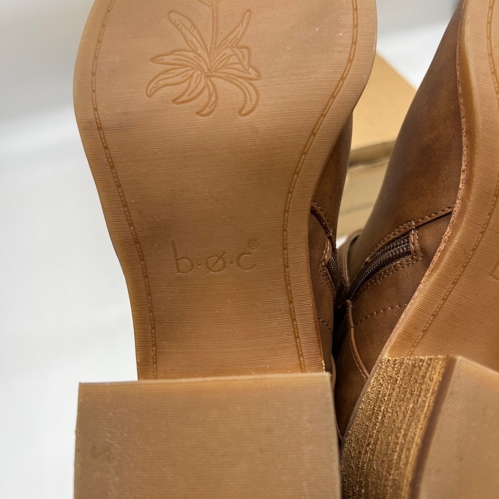 Other BOC by Born Womens Foxy Stacked Heel Booties Size 9M Size US 9 / IT 39 - 13 Thumbnail
