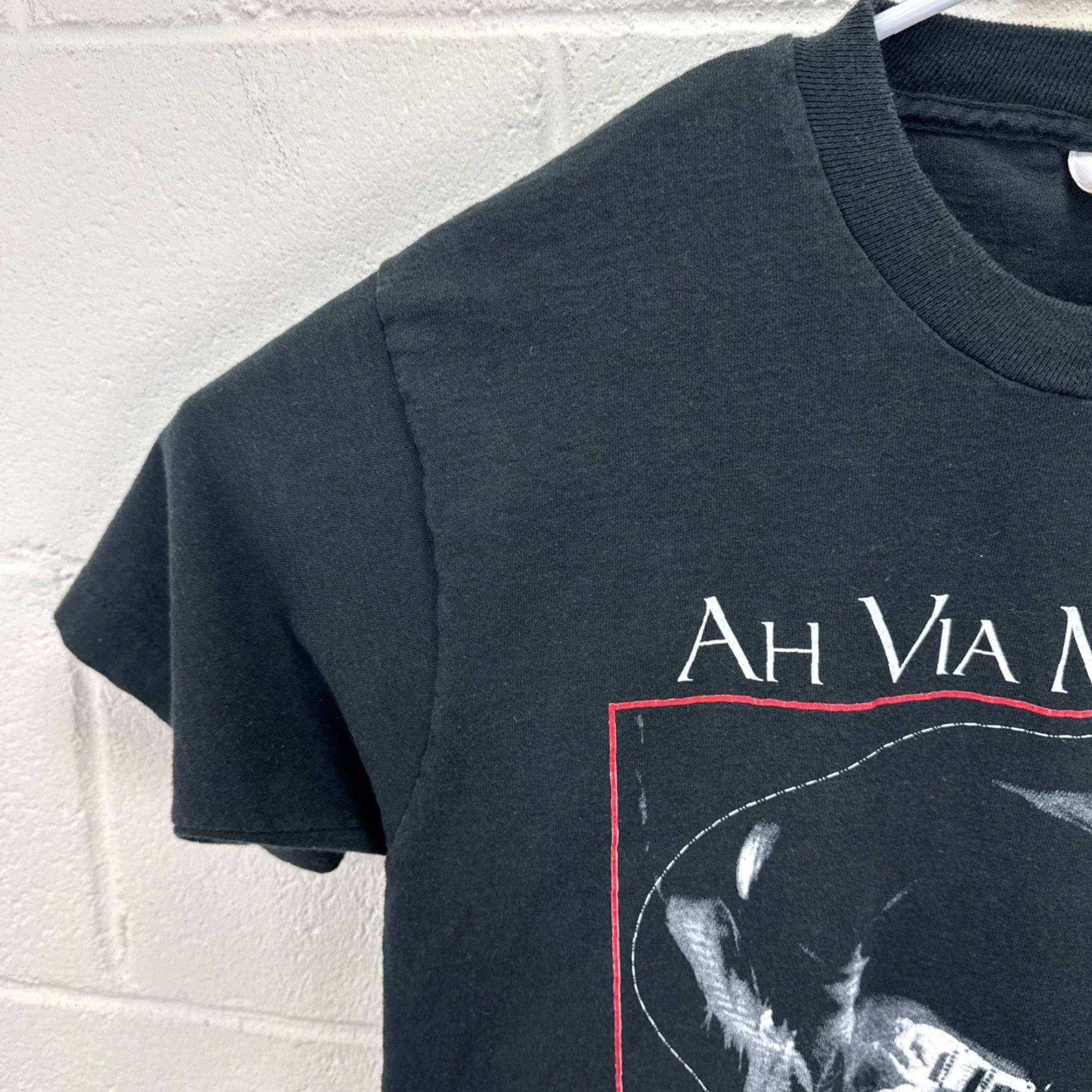 Fruit Of The Loom VINTAGE Eric Johnson T Shirt 90s Black Cotton Short Sleeve Crew Neck Adult L Guitar Ah Via Musicom Branding: Fruit of the Loom Size US L / EU 52-54 / 3 - 5 Thumbnail