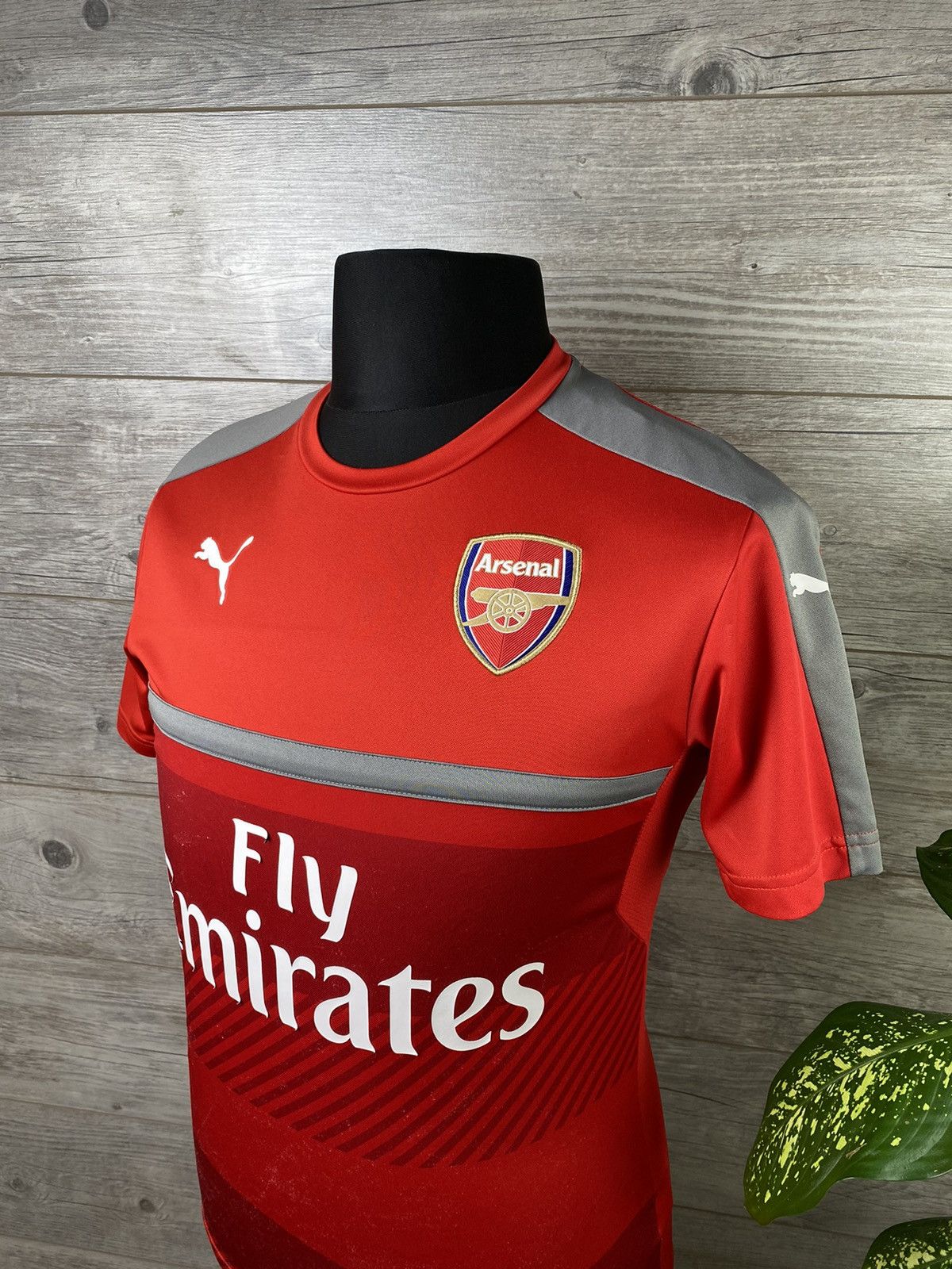 Puma Arsenal Puma 2016 2017 football jersey Size M Size US M / EU 48-50 / 2 - 23 Thumbnail
