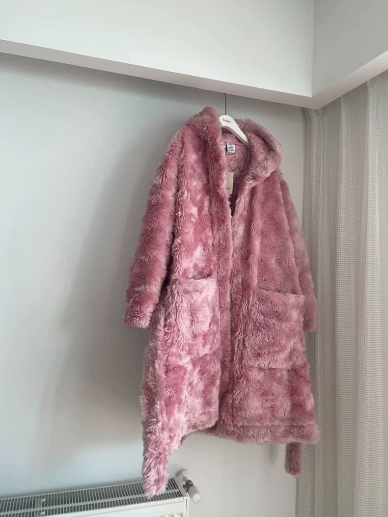 Vetements Vetements 19FW Amourism Pink Bathrobe Size S / US 4 / IT 40 - 1 Thumbnail
