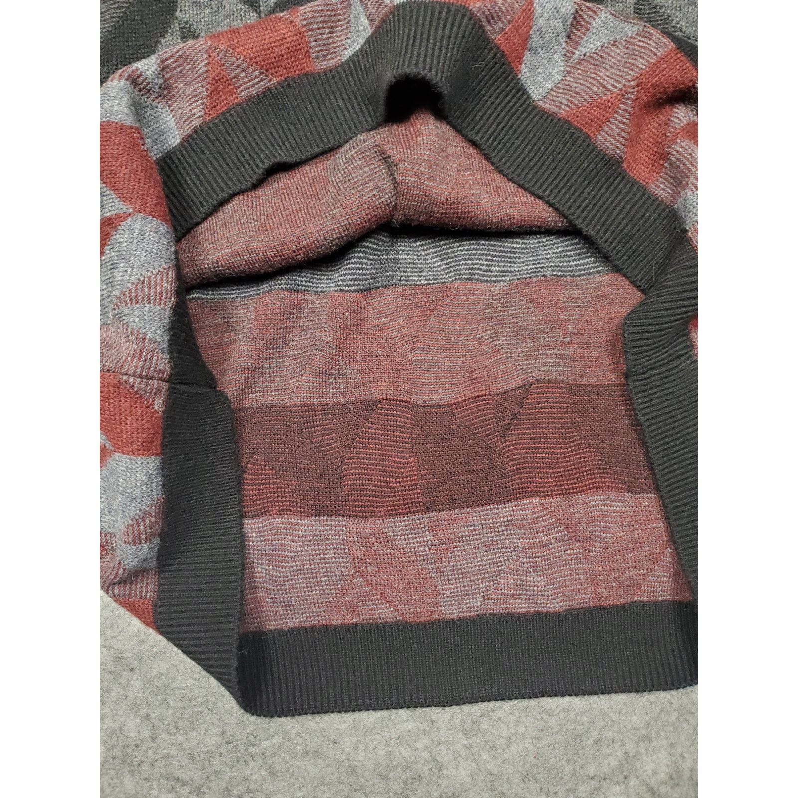 Other Vintage Men's Crazy Horse XXL Geometric Pullover Sweater Size US XXL / EU 58 / 5 - 7 Thumbnail