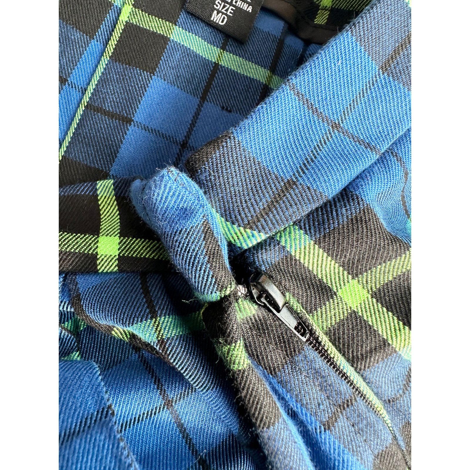 Other Hot Topic Plaid Chain Mini Skirt size medium Size 31" - 7 Thumbnail