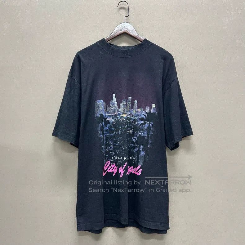 Balenciaga Balenciaga Black Short-sleeve with Los Angeles Night Scene Size US L / EU 52-54 / 3 - 1 Thumbnail