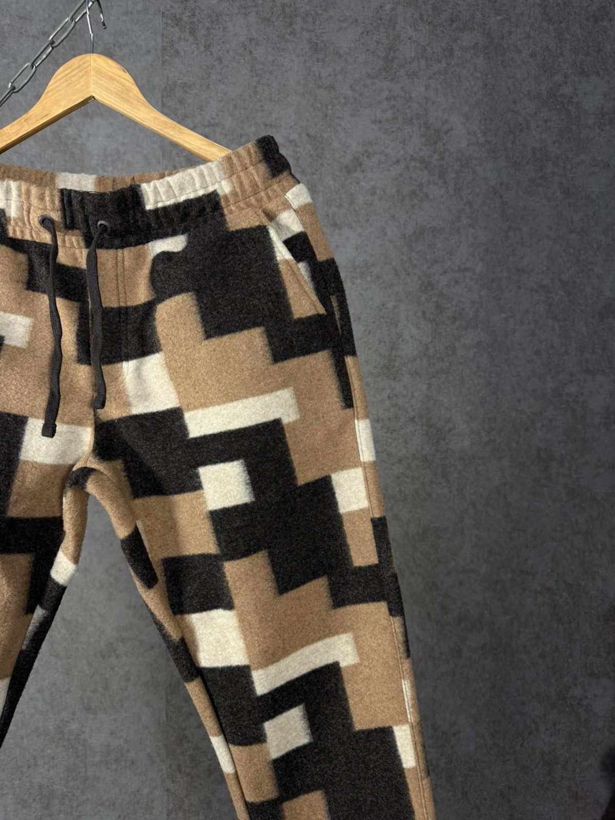 Folk Folk designer sweatpants Size US 34 / EU 50 - 2 Thumbnail