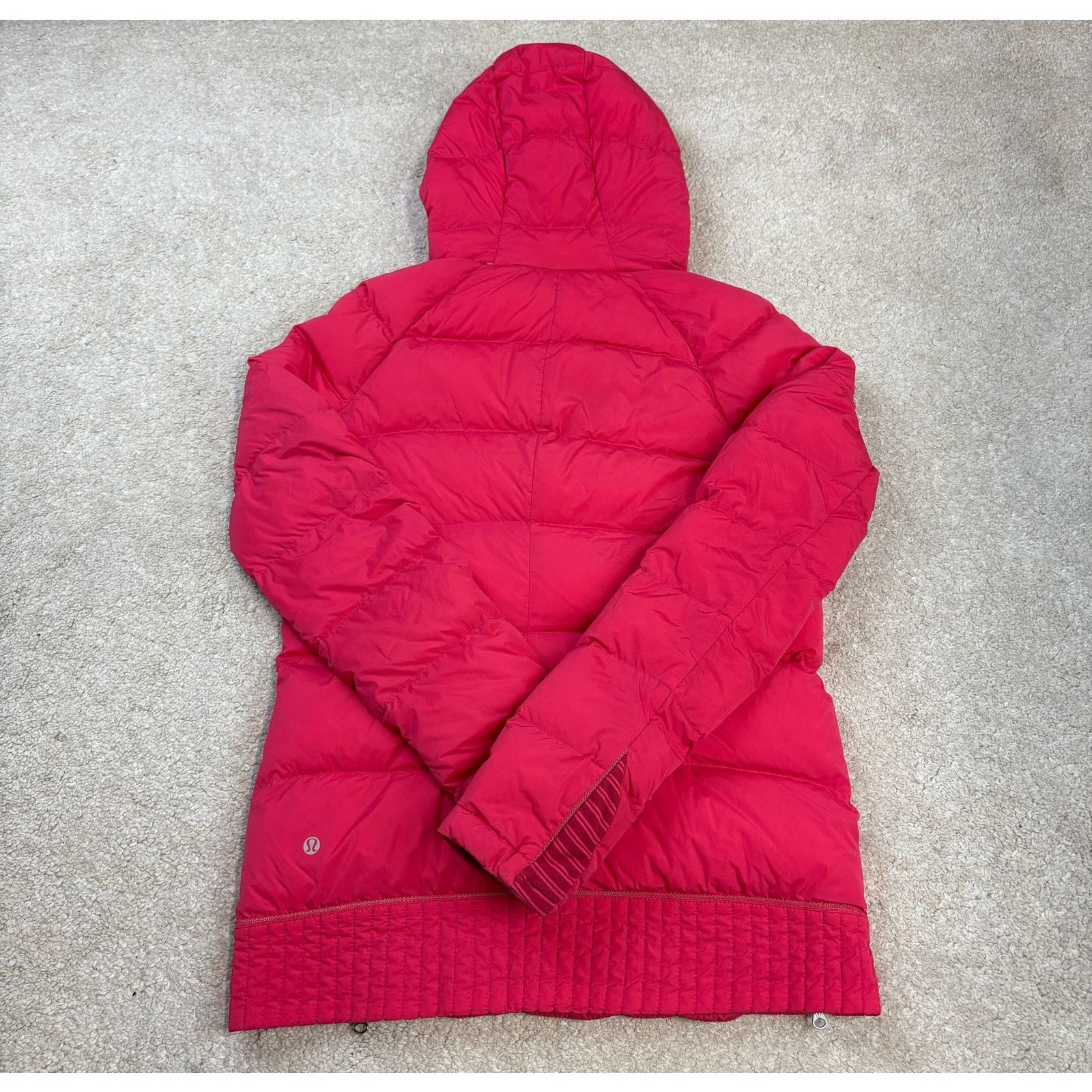 Lululemon Lululemon Fluffed Up Puffer Jacket Boom Juice Pink 6 Size M / US 6-8 / IT 42-44 - 2 Thumbnail