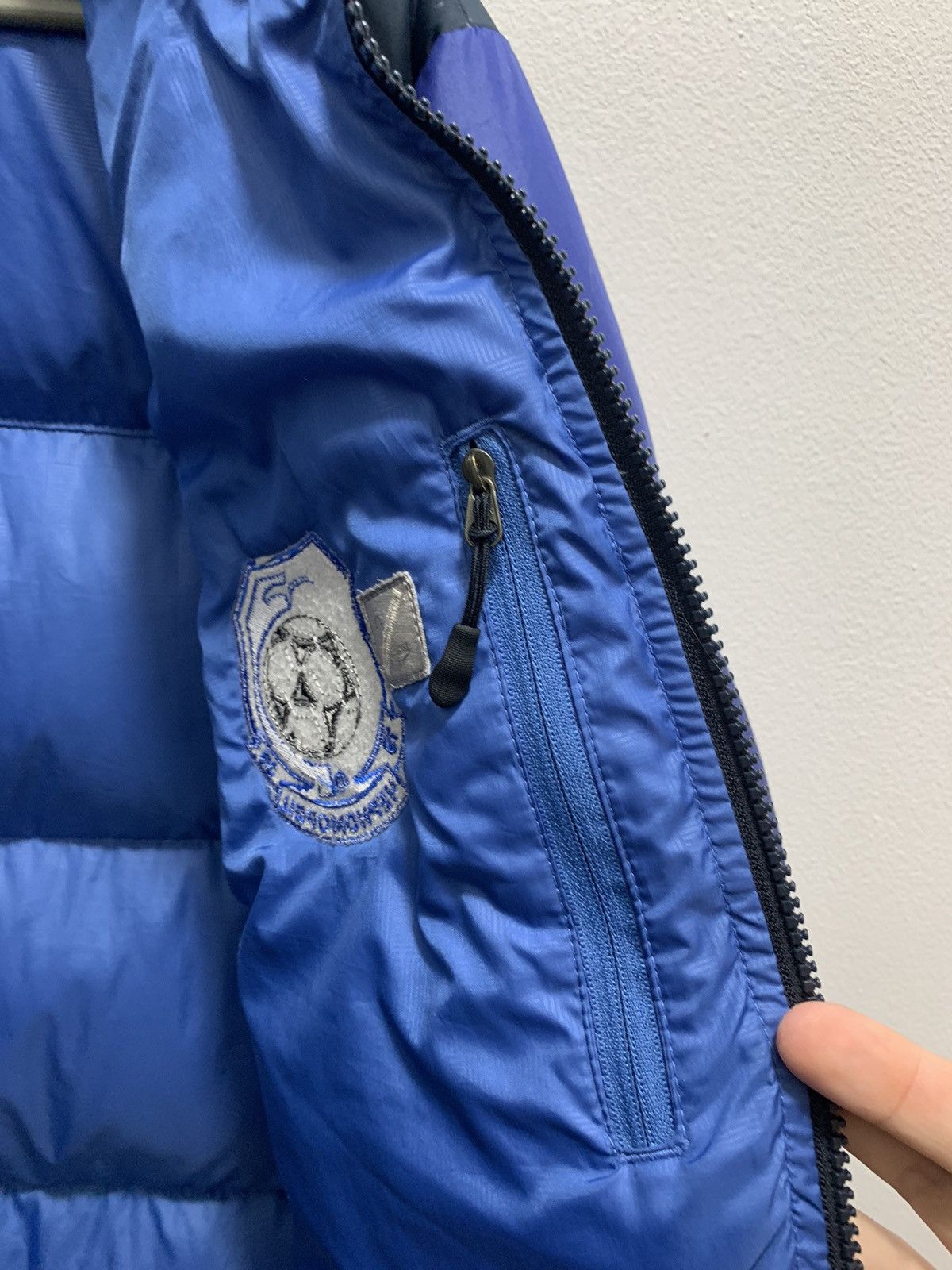 Nike Vintage Nike FC Chernomorets Ukraine Down Puffer Jacket Size US M / EU 48-50 / 2 - 6 Thumbnail