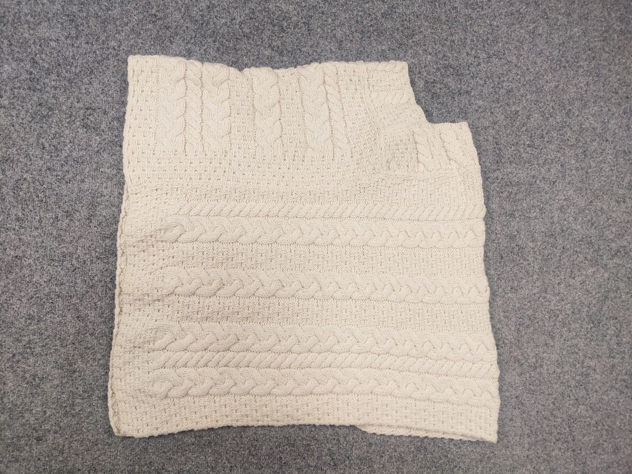 Aran Sweater Market Aran Sweater Market Irish Wool Cable Knit Poncho Vintage Size ONE SIZE - 9 Thumbnail