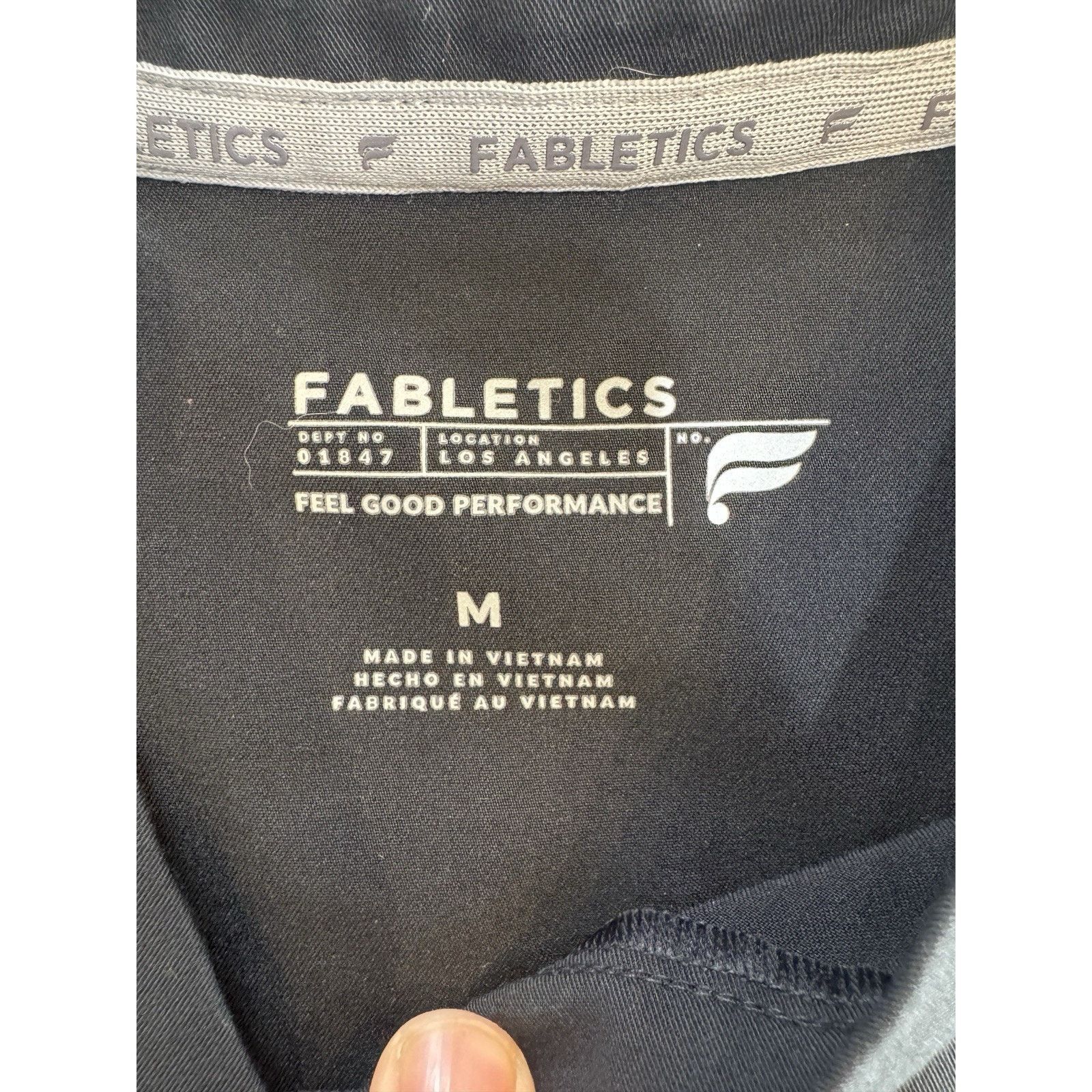 Fabletics Fabletics Scrub Top Womens M Black V-Neck Stretch pocket Size US M / EU 48-50 / 2 - 2 Thumbnail