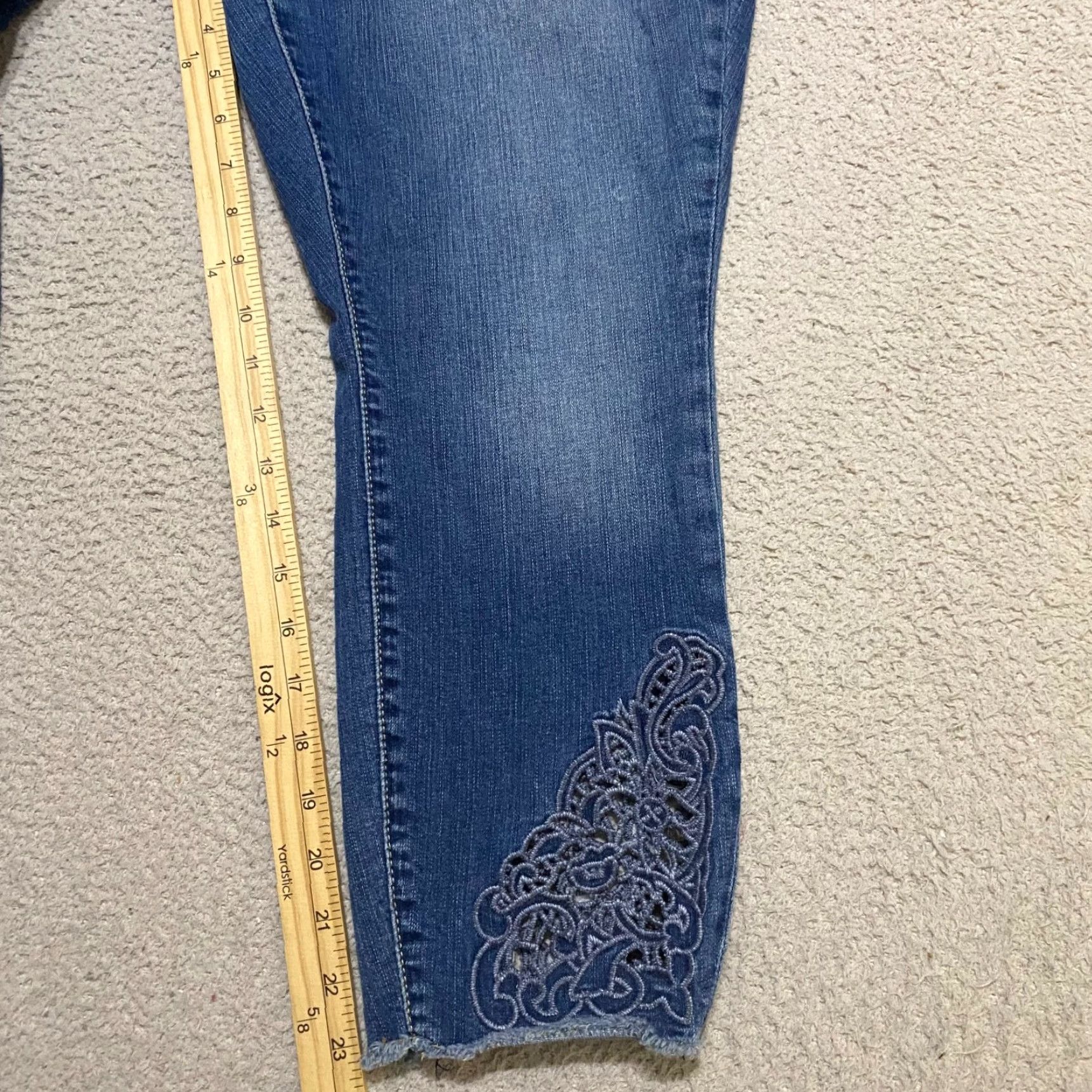 Torrid Torrid Jeans Women Blue Medium Wash Skinny Mid Rise 14 5-Pocket Denim Embroidered Stretch Size 36" / US 14 / IT 50 - 6 Thumbnail