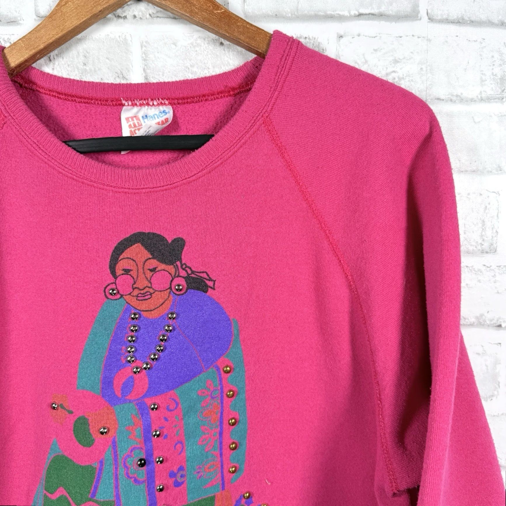 Hanes VTG Hanes pink Native graphic Tasseled Pullover Sweatshirt Womens Size L Size L / US 10 / IT 46 - 2 Thumbnail