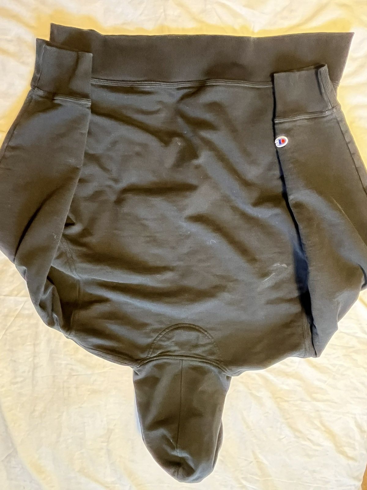 Champion Worn by D1 basketball player 6’8” 210 Size US L / EU 52-54 / 3 - 3 Thumbnail