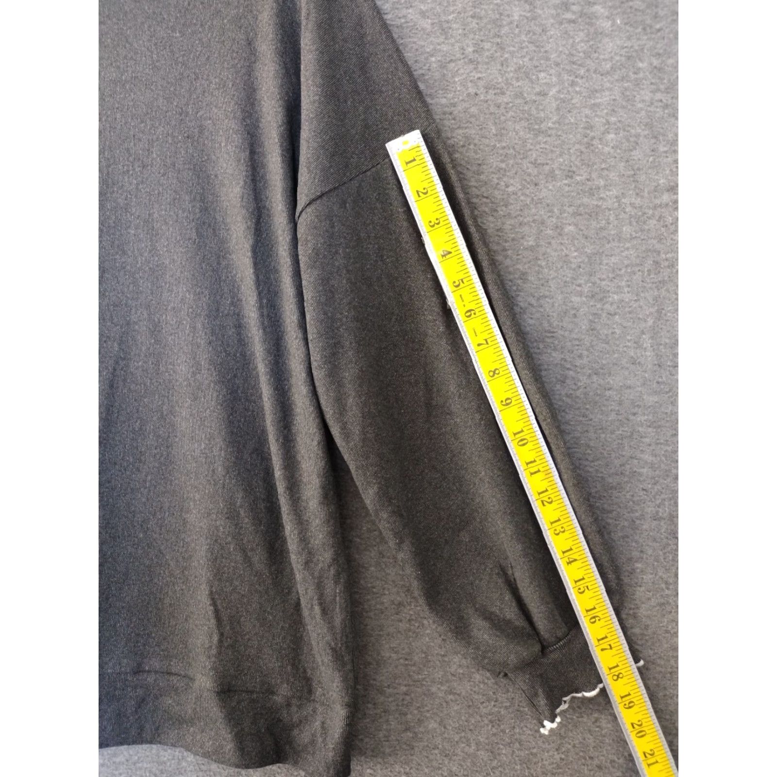 Vintage Sweatshirt Women’s L Loose Gray with White Collar Pullover Activewear Shirt Adult Large Gray Size L / US 10 / IT 46 - 5 Thumbnail