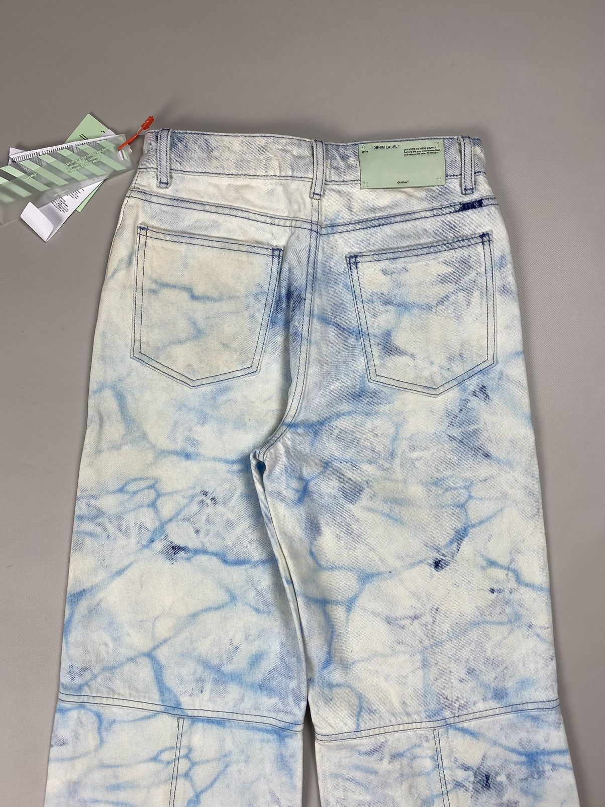 Off-White BNWT! Off-White ladies baggy jeans pants size 26 Size 26" / US 2 / IT 38 - 24 Thumbnail