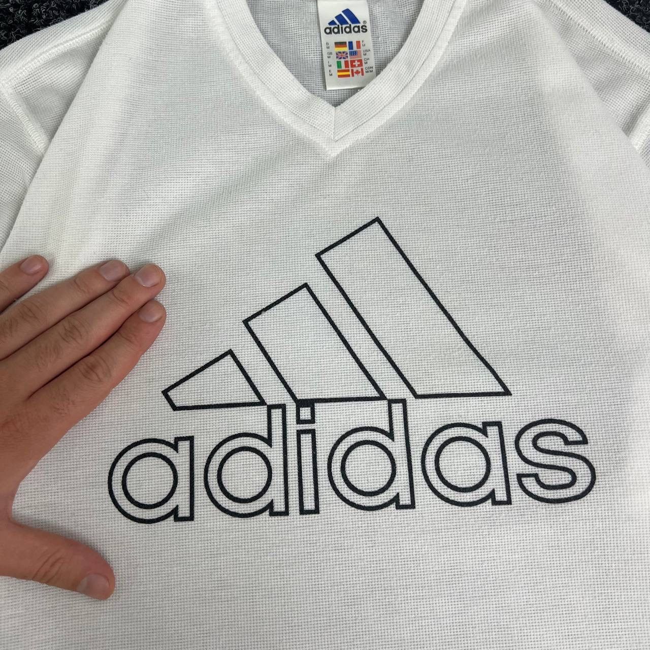 Adidas Mesh adidas vintage t-shirt v-neck big logo 90s white rare Size US M / EU 48-50 / 2 - 3 Thumbnail
