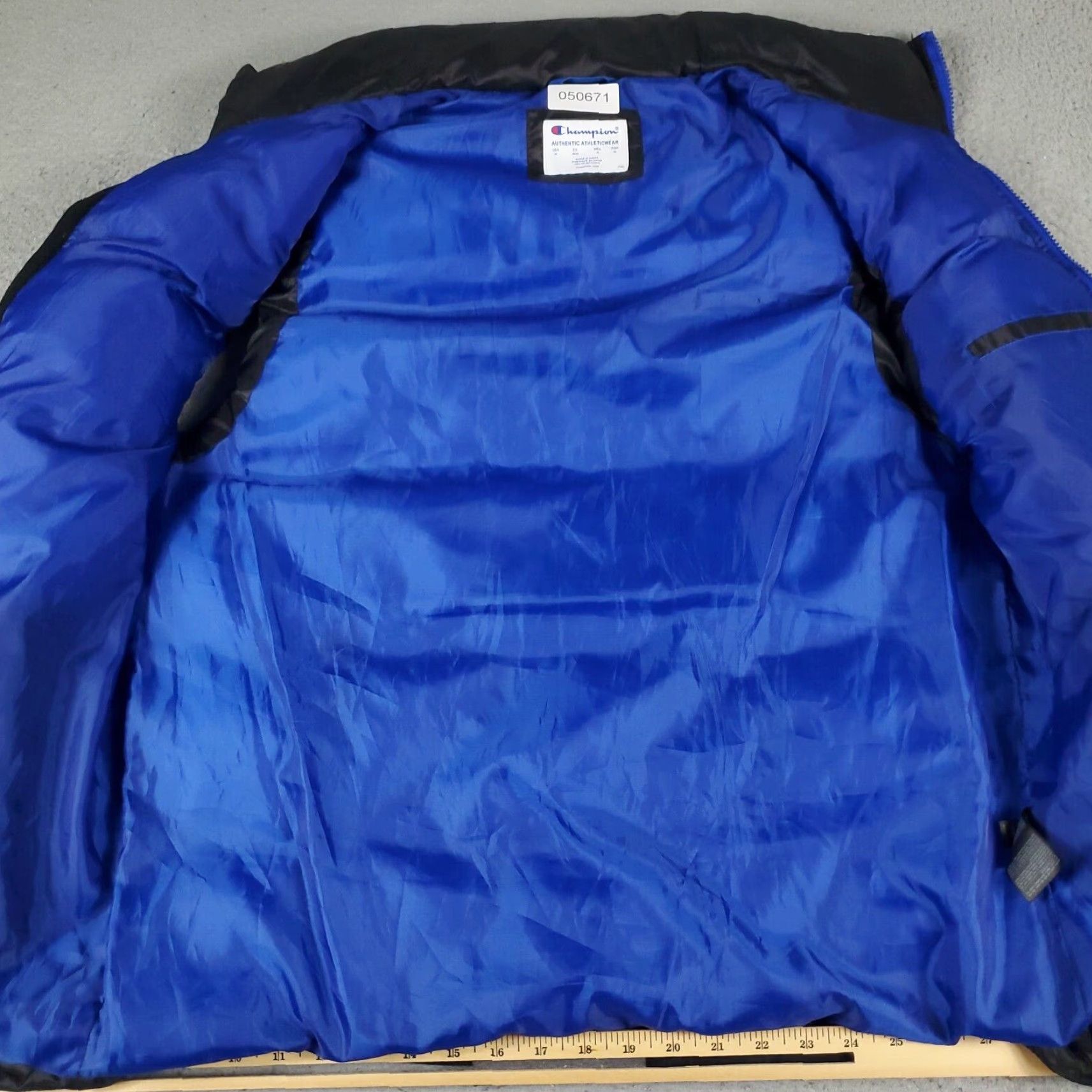 Champion Champion Vest Mens Size Medium Black Blue Puffer Full Zip Jacket Size US M / EU 48-50 / 2 - 3 Thumbnail
