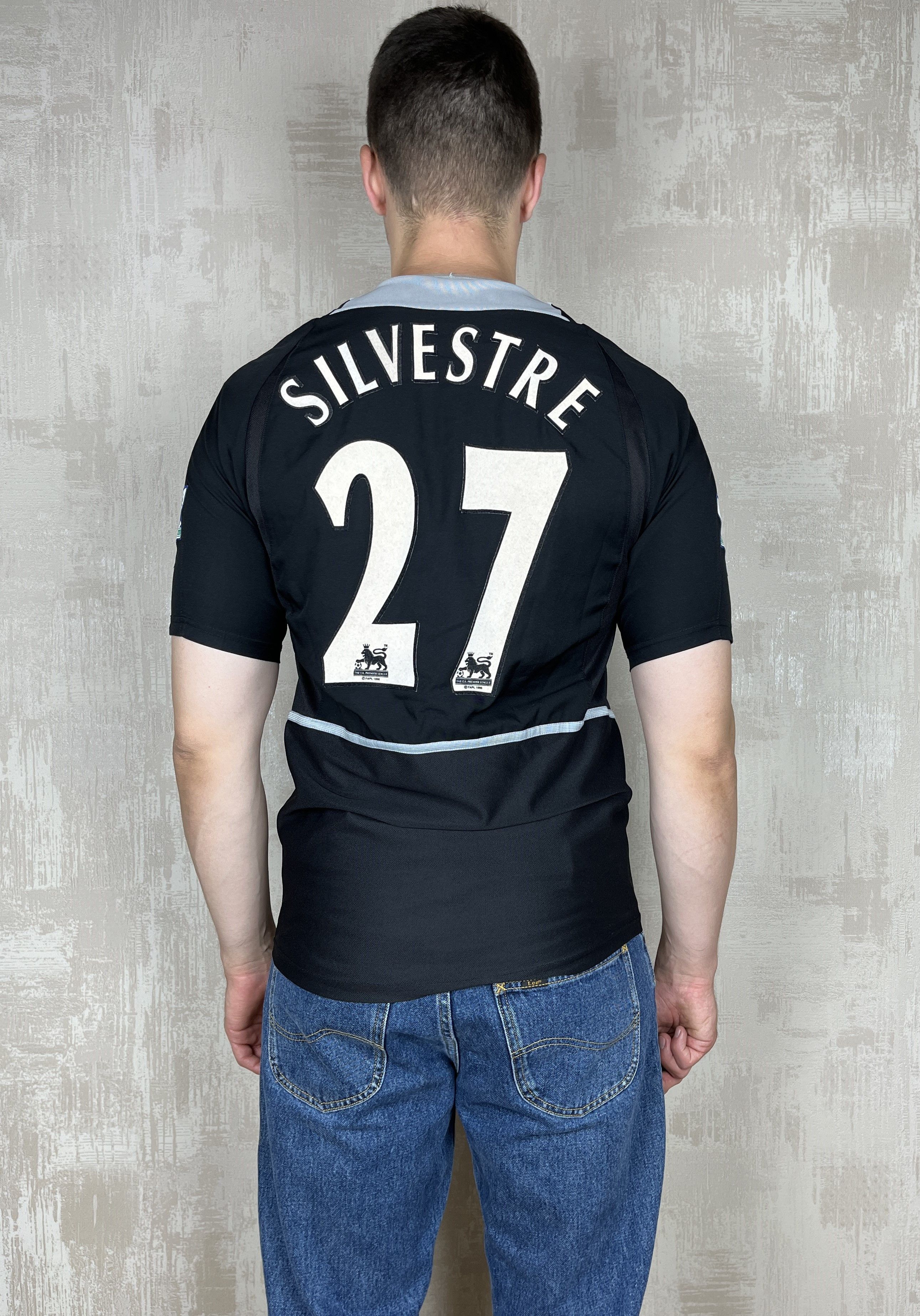 Nike 2002-2004 Manchester United # 27 Silvestre Soccer Jersey Size US S / EU 44-46 / 1 - 2 Thumbnail