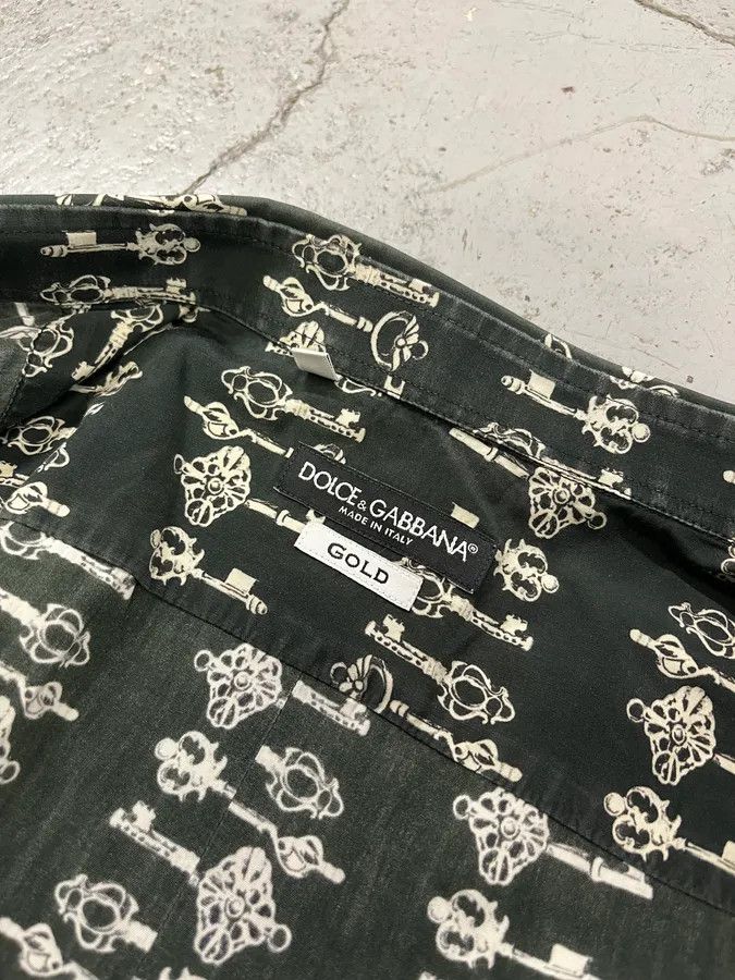 Dolce & Gabbana 2000s Dolce & Gabbana Medieval Keys Dark Grey Shirt Size US S / EU 44-46 / 1 - 9 Thumbnail