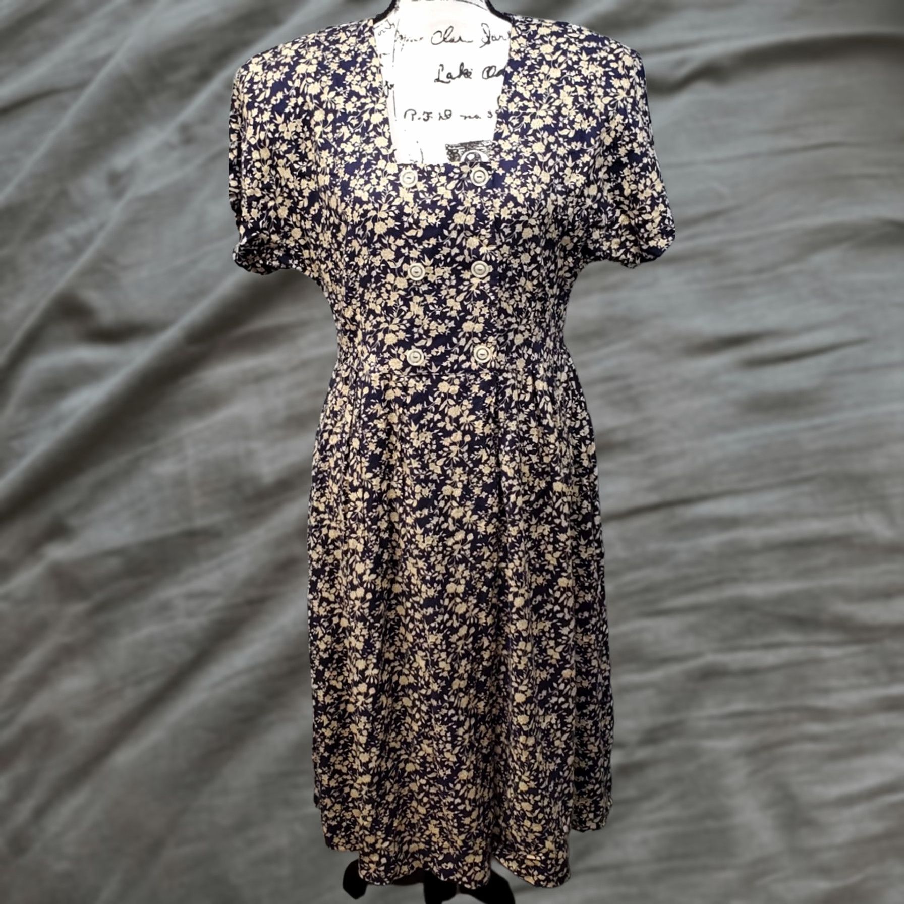 Vintage All That Jazz Womens Size 11/12 Multi Floral Fit & Flare Dress Knee Length Button Front Casual Floral Pattern Women Size L / US 10 / IT 46 - 1 Thumbnail