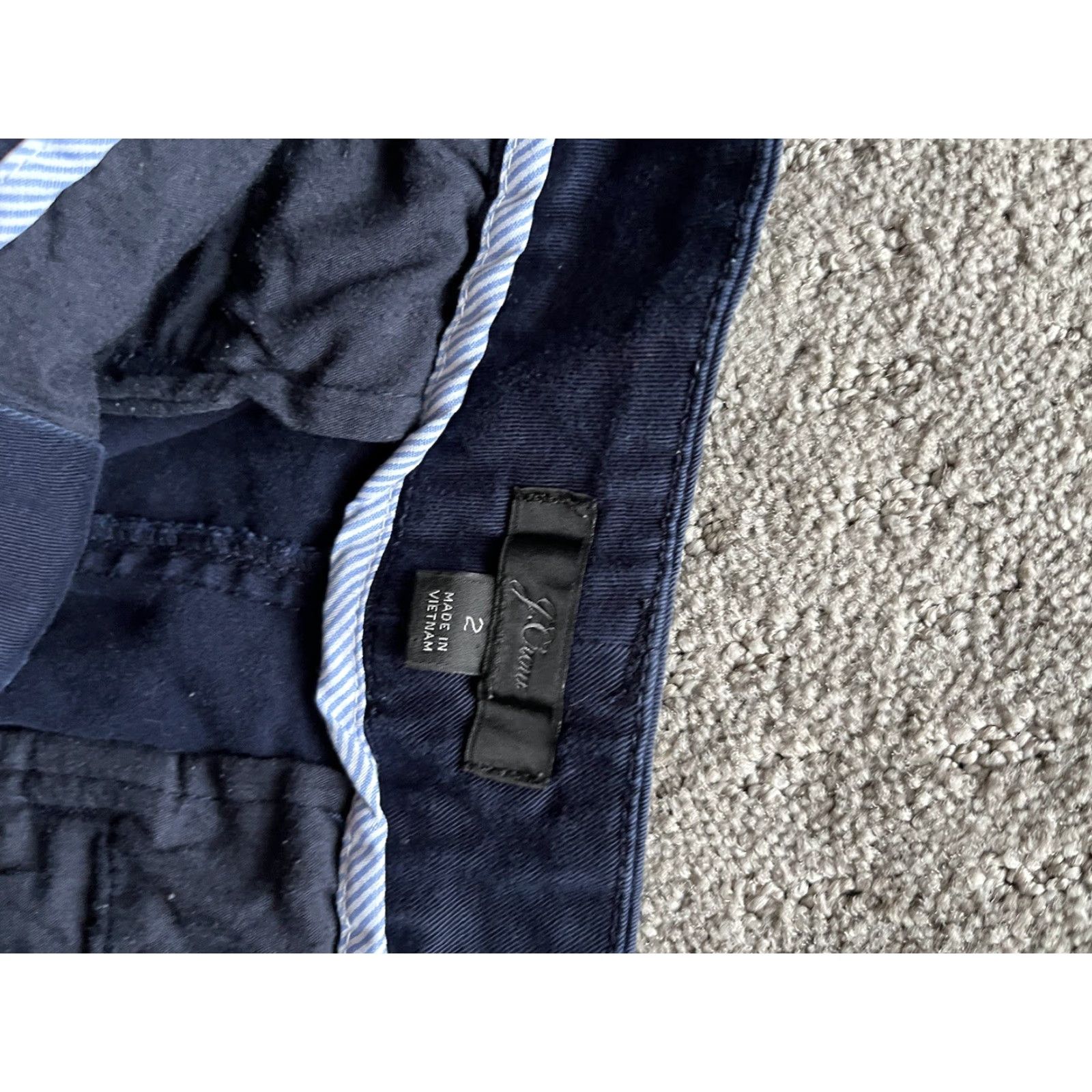 J.Crew VINTAGE J.CREW Women's Chino Shorts Size 2 Adult Navy Blue 5" Stretch Size 26" / US 2 / IT 38 - 3 Thumbnail