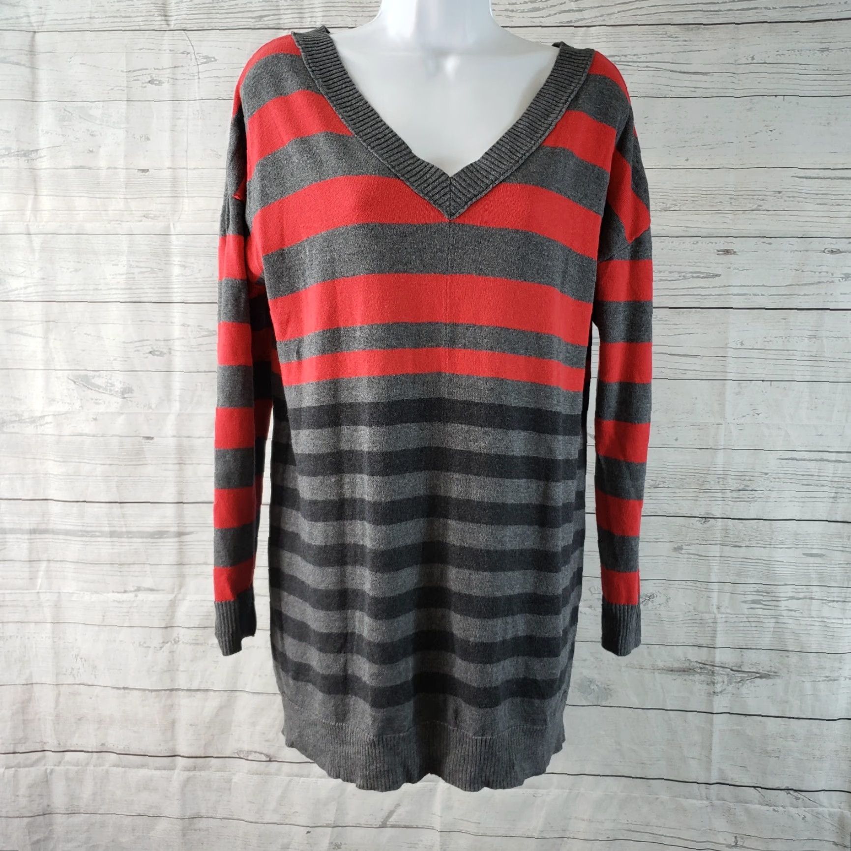 Vintage Caslon Womens Double V-Neck Sweater Sz Medium Gray Red Stripe Cotton Blend Size M / US 6-8 / IT 42-44 - 2 Thumbnail